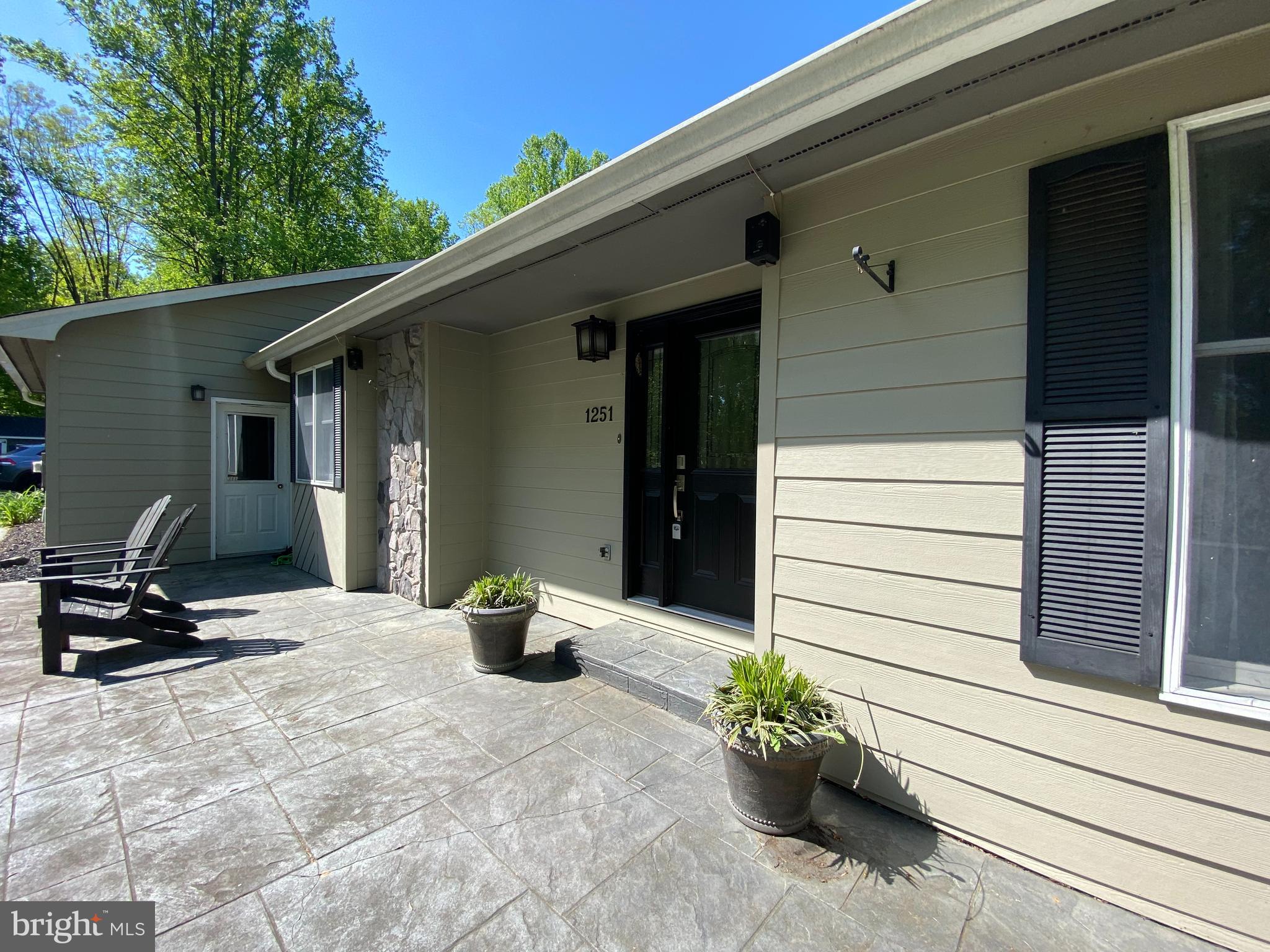 ASPEN WOODS - Residential Lease