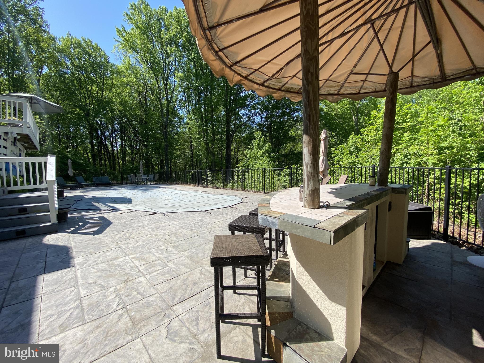 ASPEN WOODS - Residential Lease