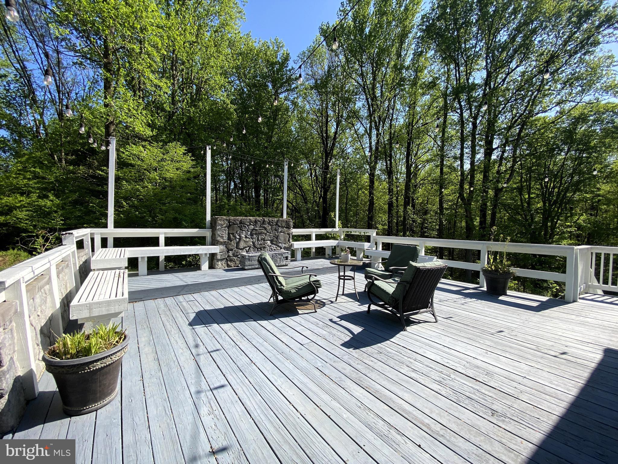 ASPEN WOODS - Residential Lease