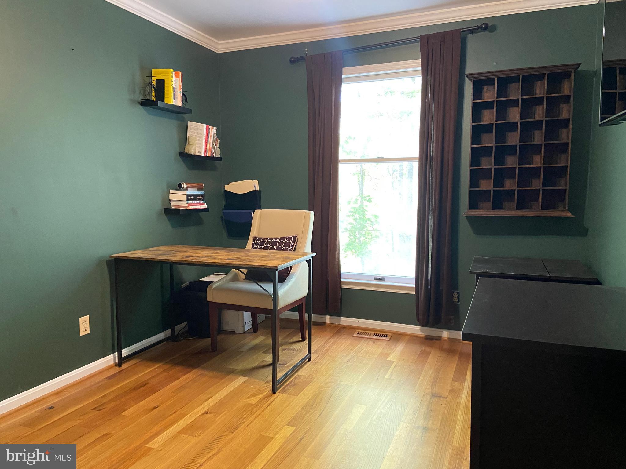 ASPEN WOODS - Residential Lease