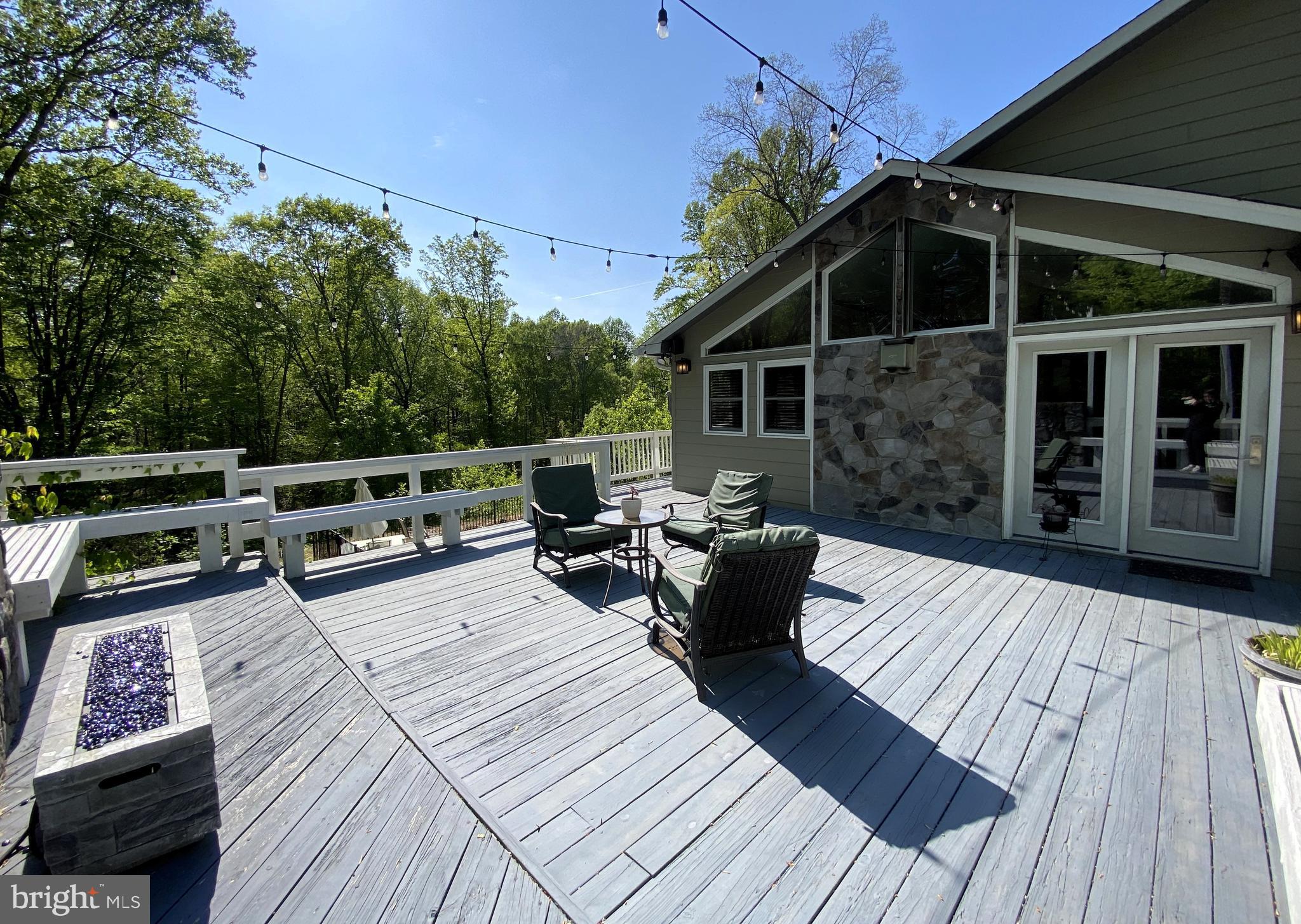 ASPEN WOODS - Residential Lease