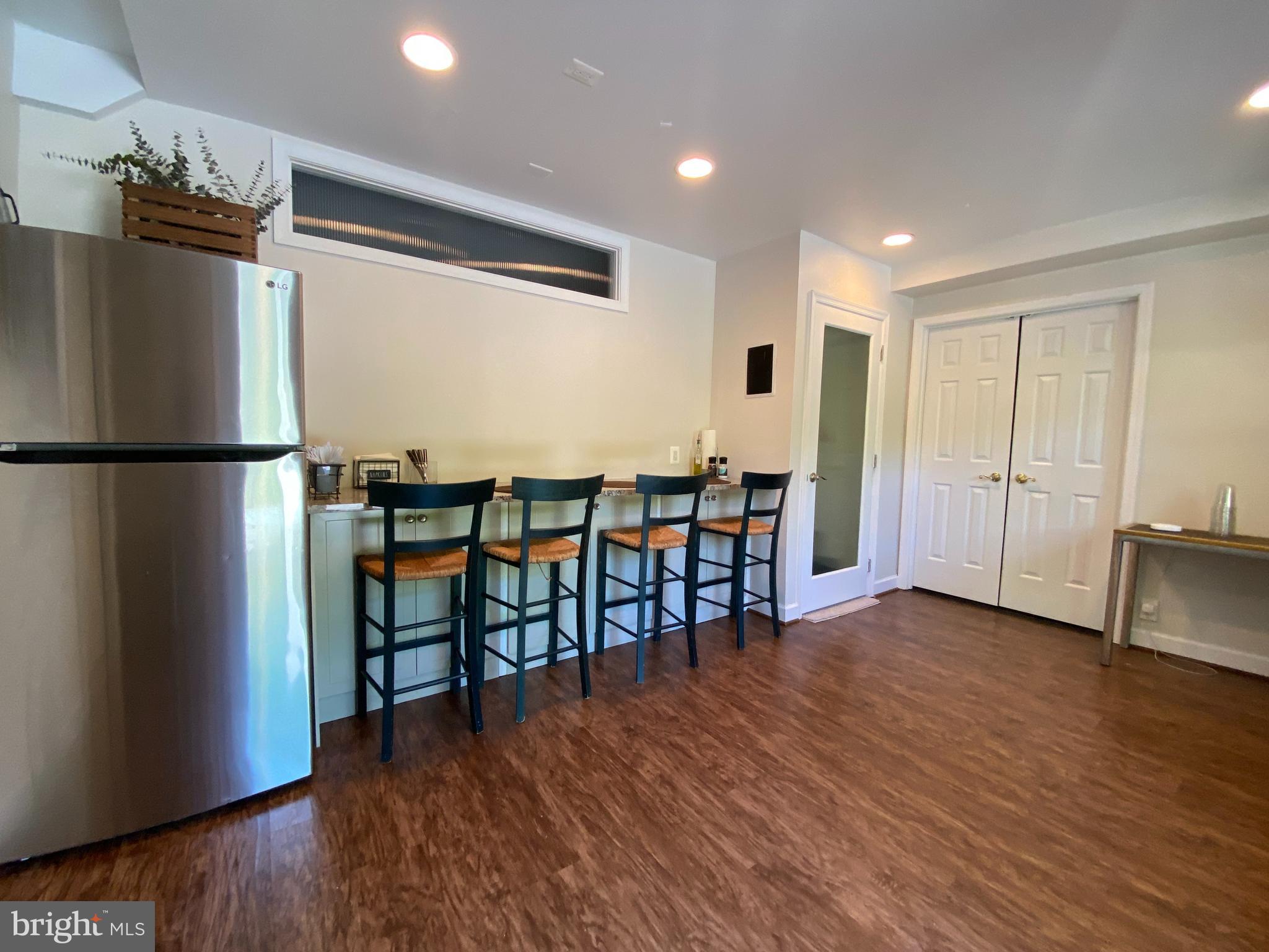 ASPEN WOODS - Residential Lease