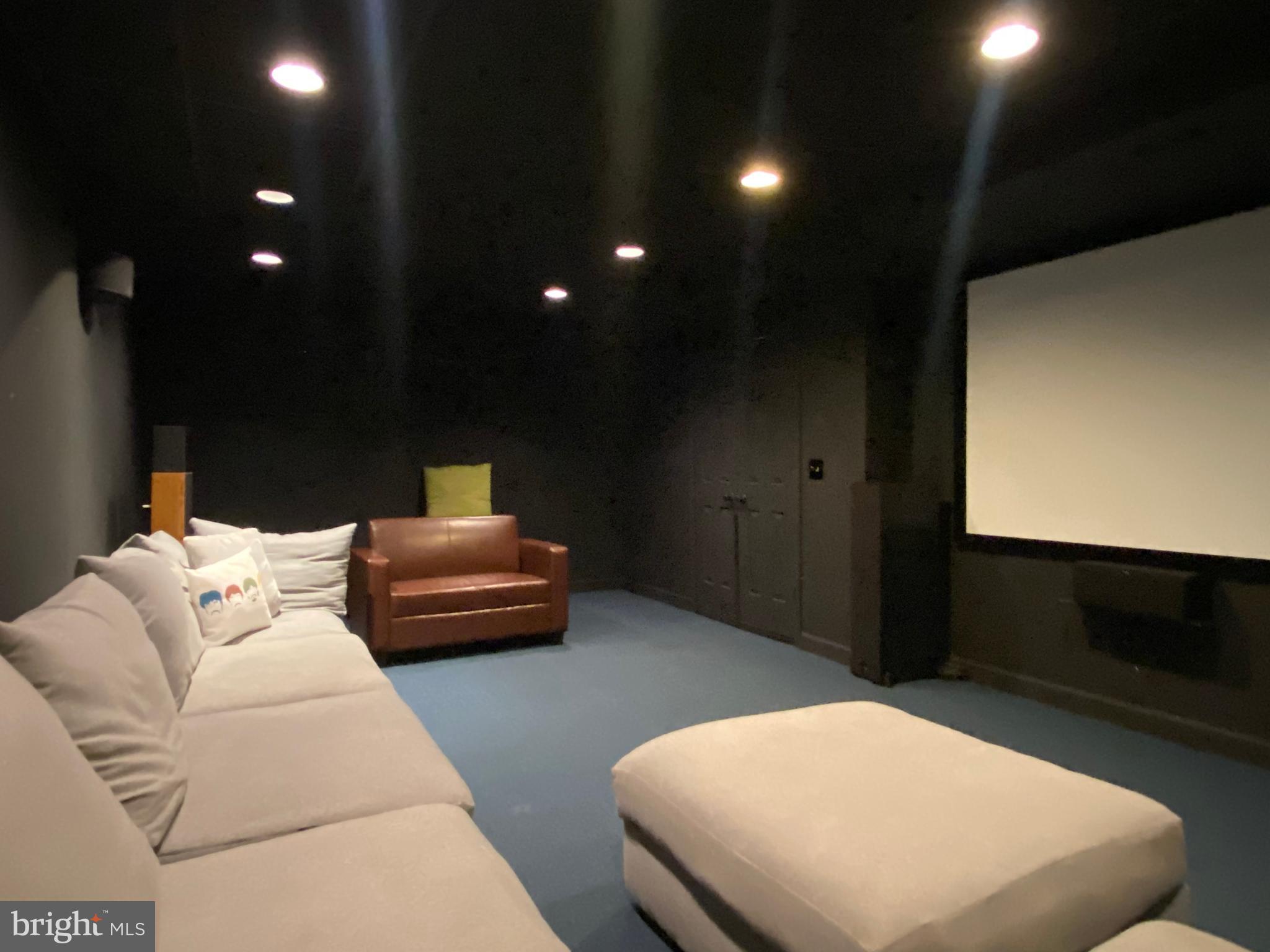 ASPEN WOODS - Residential Lease