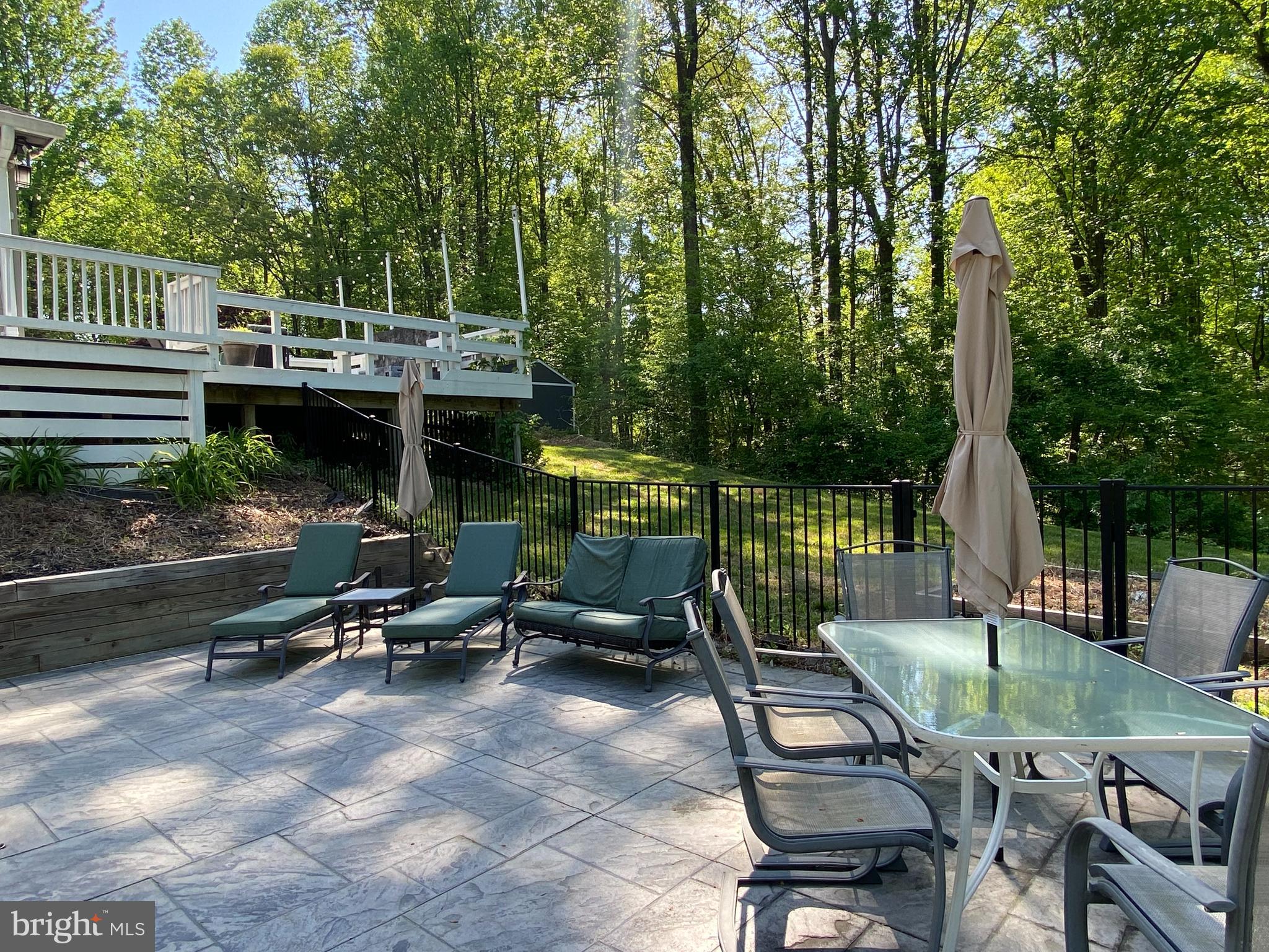 ASPEN WOODS - Residential Lease