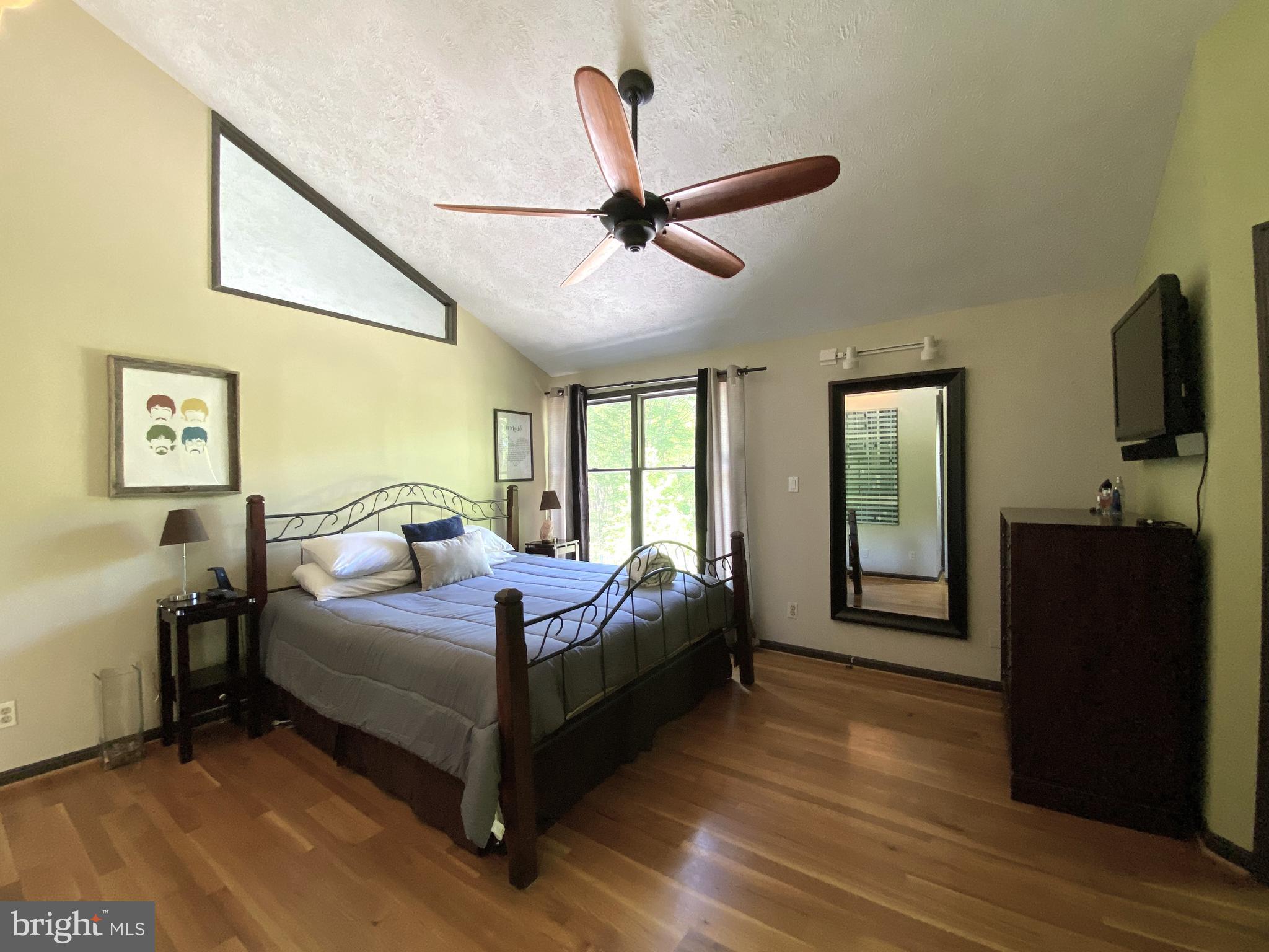 ASPEN WOODS - Residential Lease