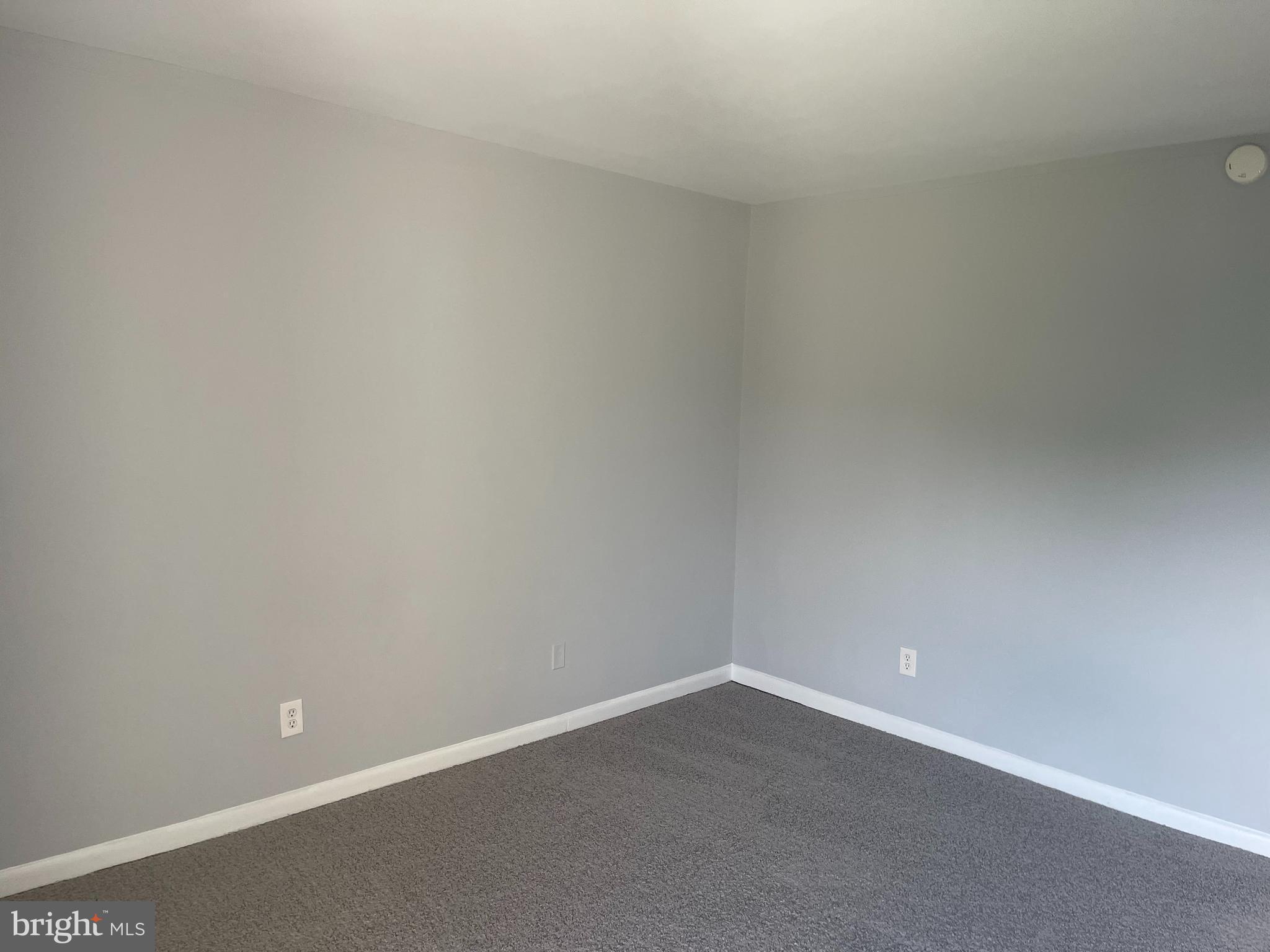 TREETOP CONDO - Residential