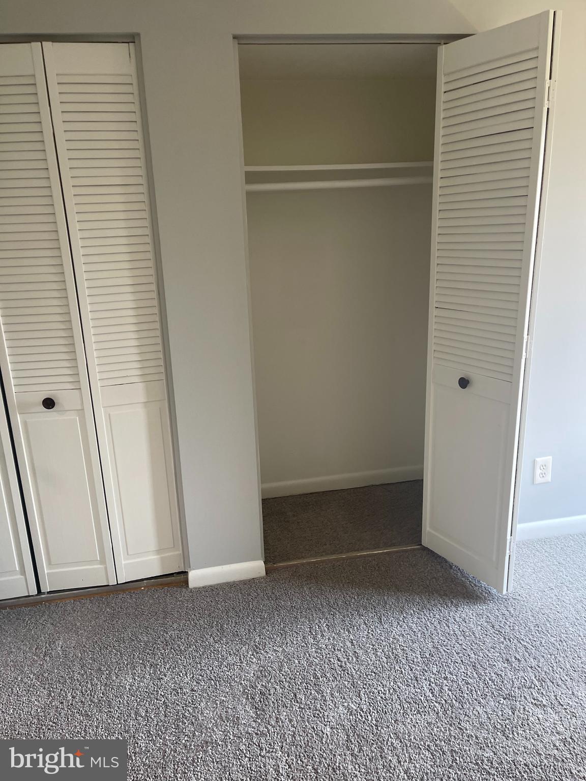 TREETOP CONDO - Residential