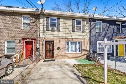 5624 CLAY PLACE NE WASHINGTON DC 20019