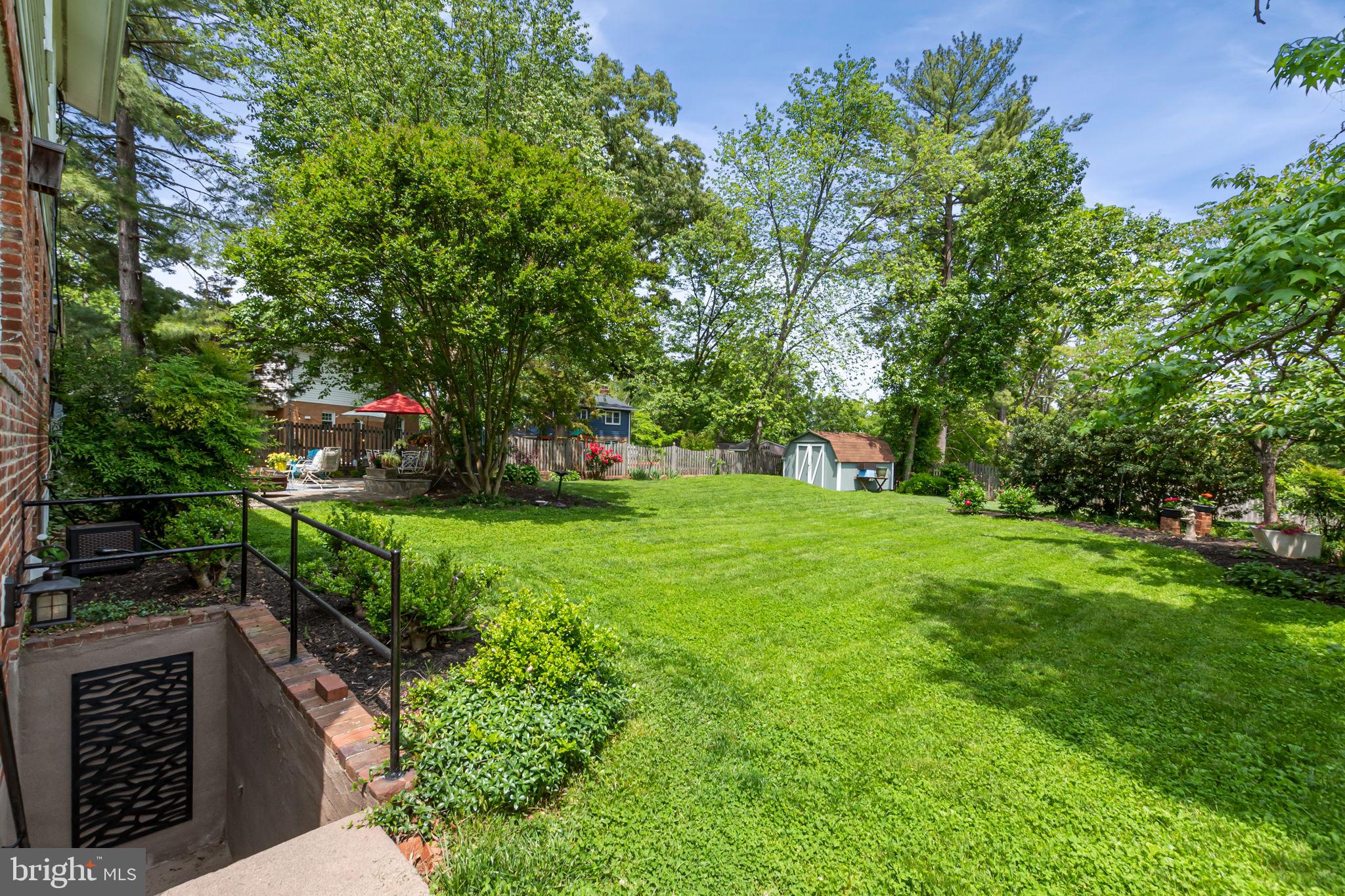 RIVERSIDE ESTATES - Residential