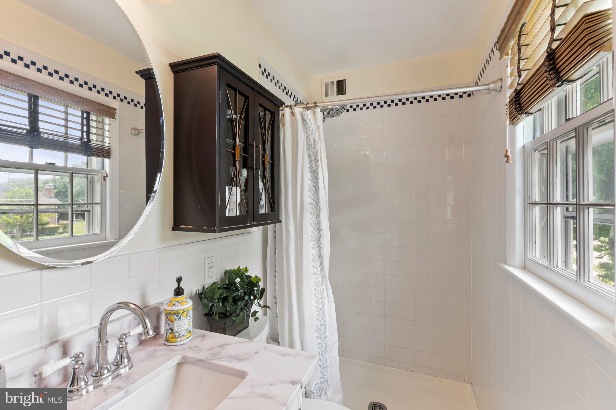 RIVERSIDE ESTATES - Residential