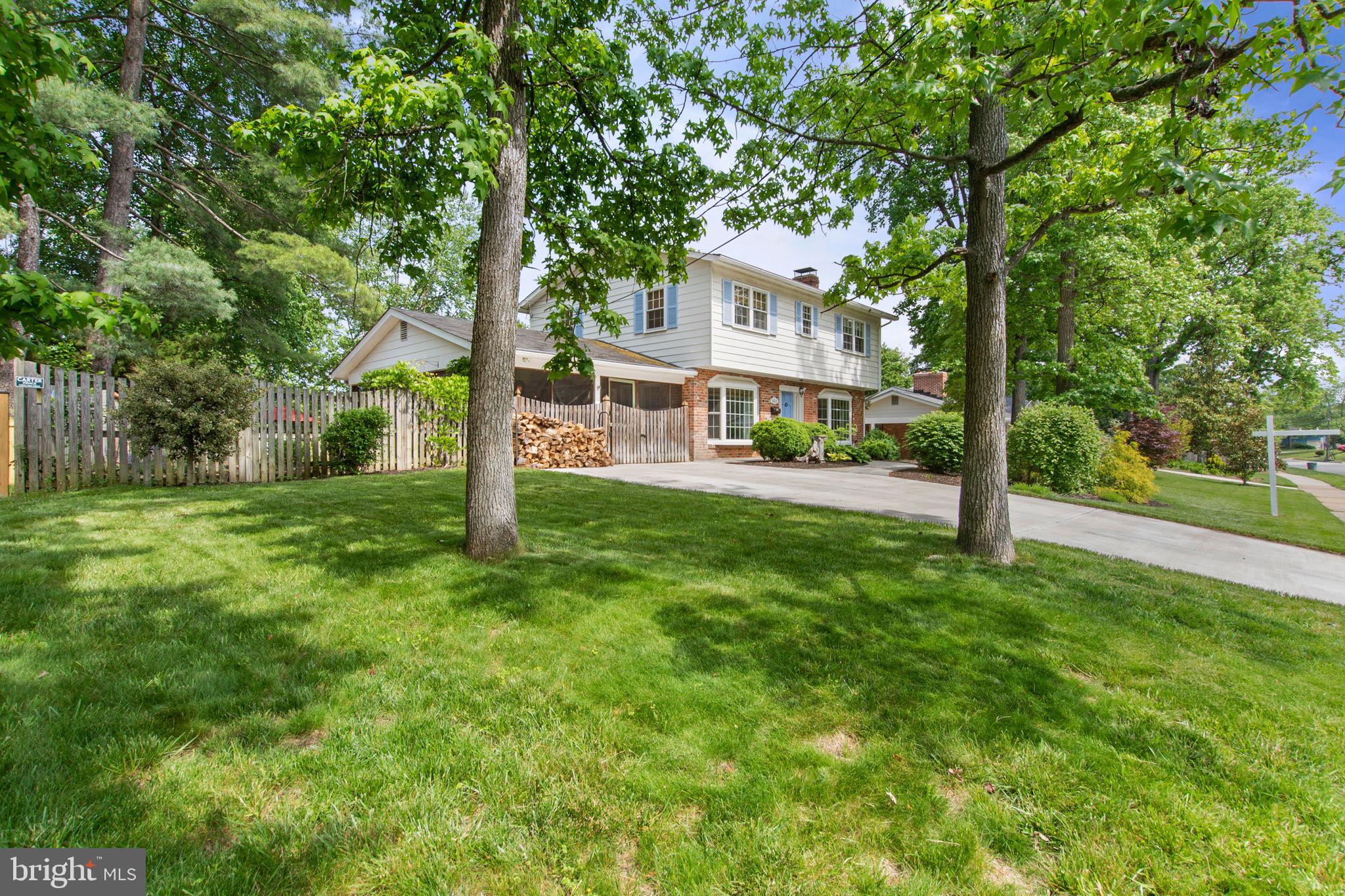 RIVERSIDE ESTATES - Residential