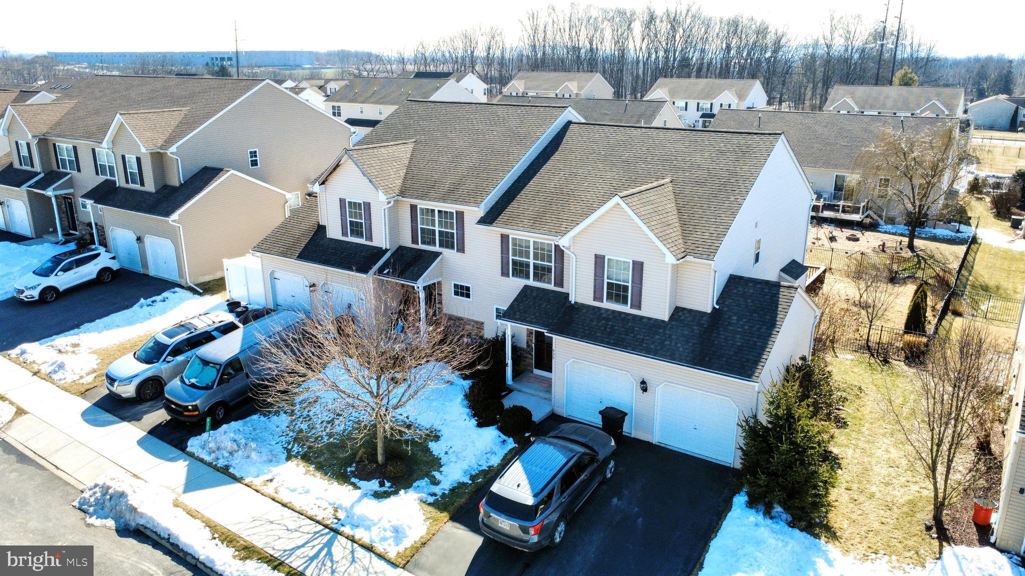 STONE RIDGE - Residential