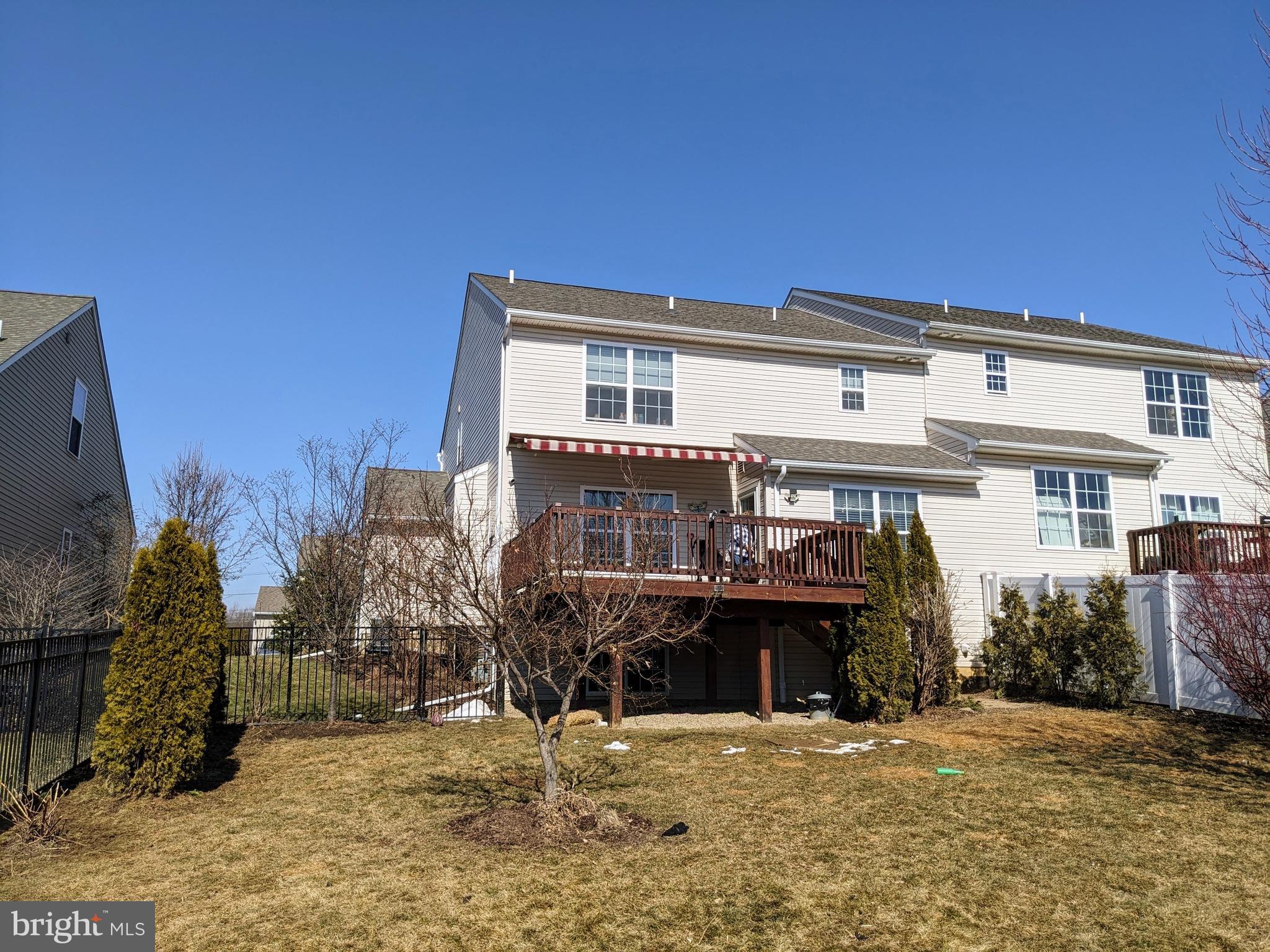 939 GRAYSTONE CIRCLE