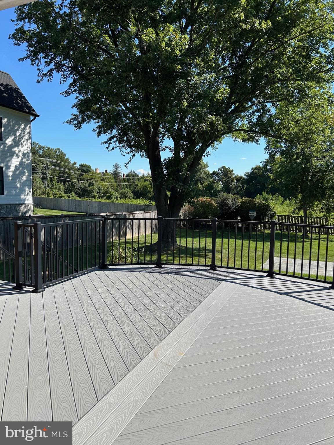 SALONA VILLAGE - Residential Lease