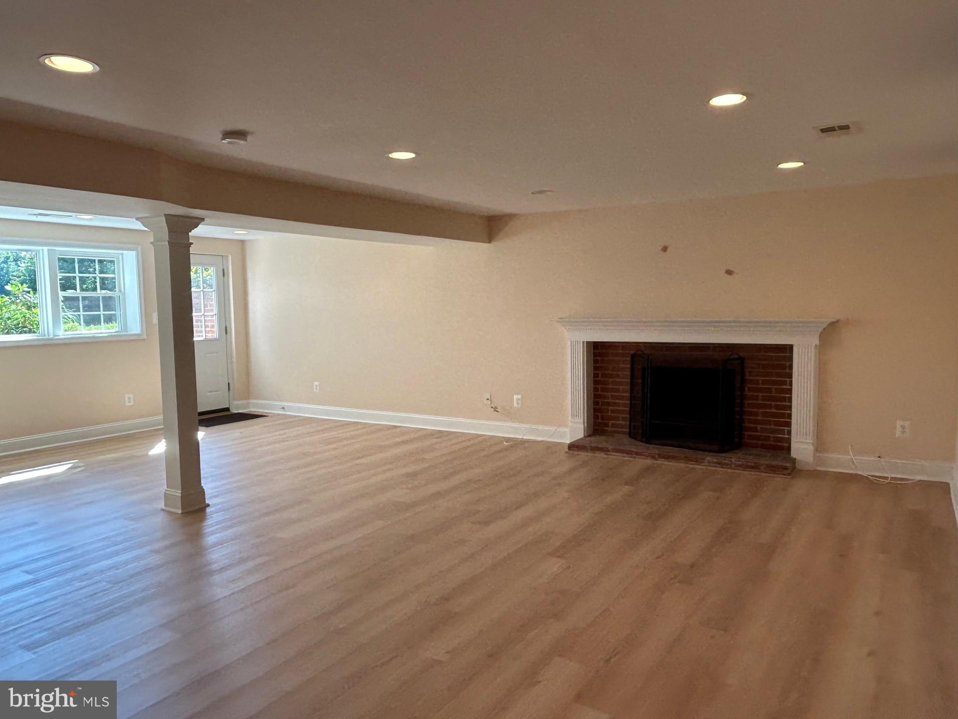 SALONA VILLAGE - Residential Lease