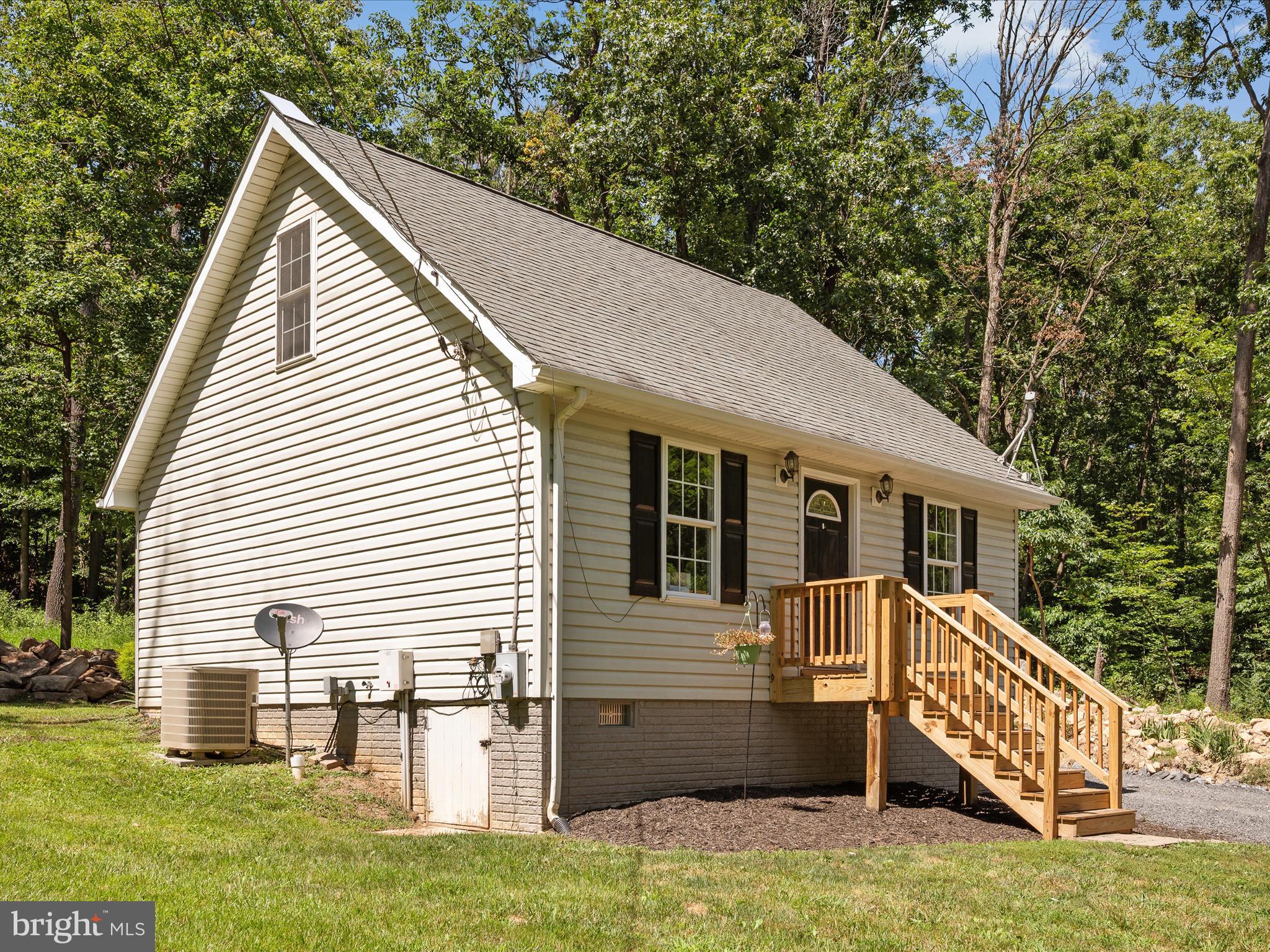 208 OPOSSUM TRAIL