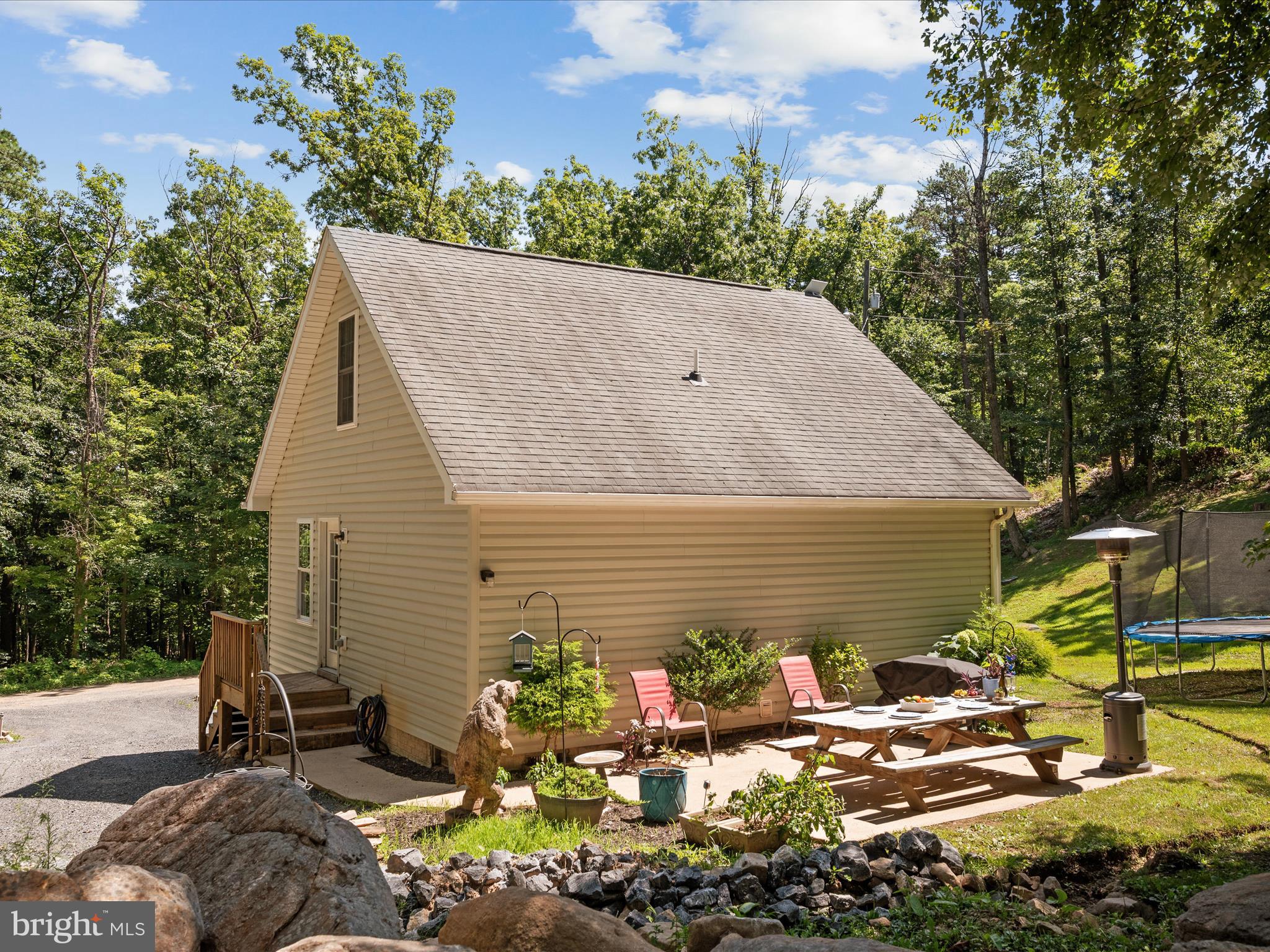 208 OPOSSUM TRAIL