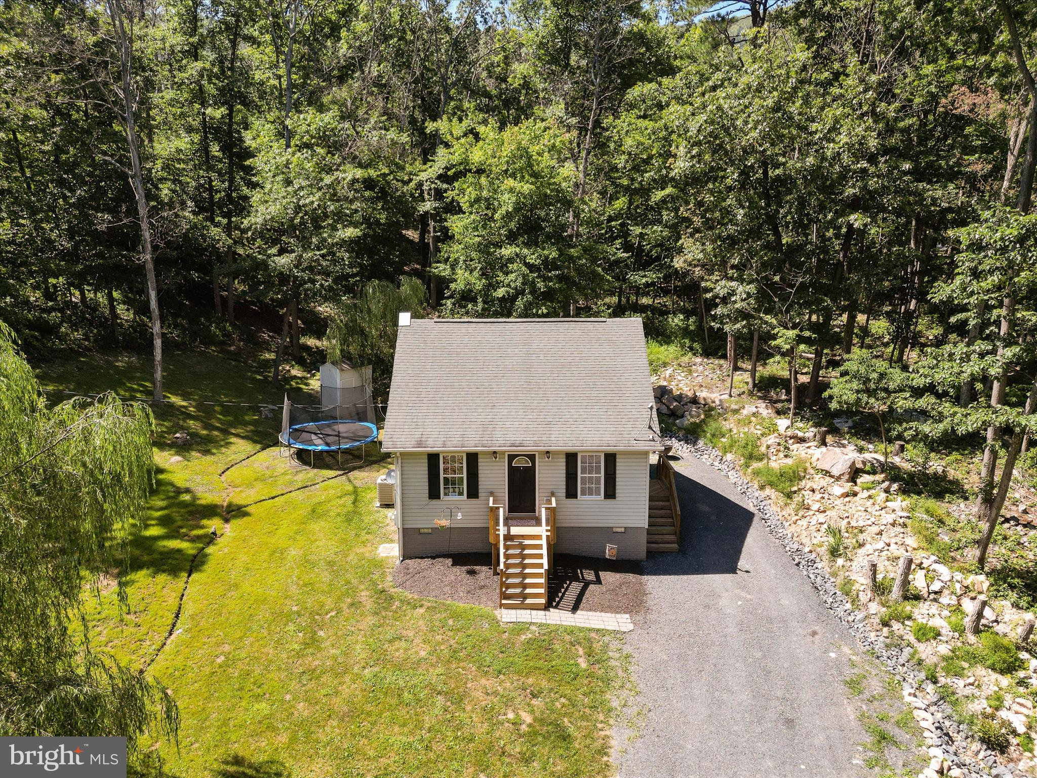 208 OPOSSUM TRAIL