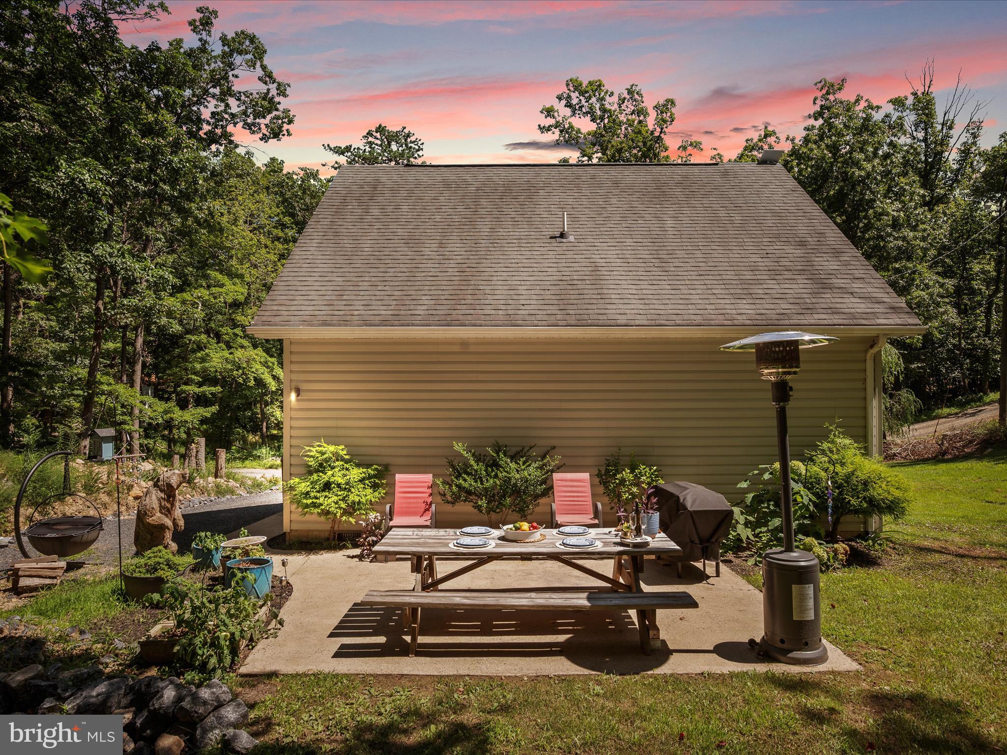 208 OPOSSUM TRAIL