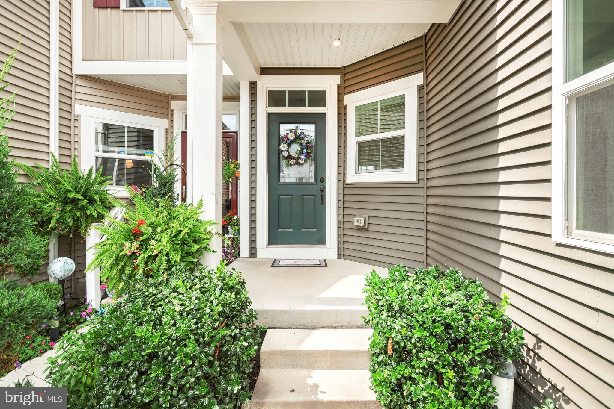 REGENTS GLEN VILLAS - Residential