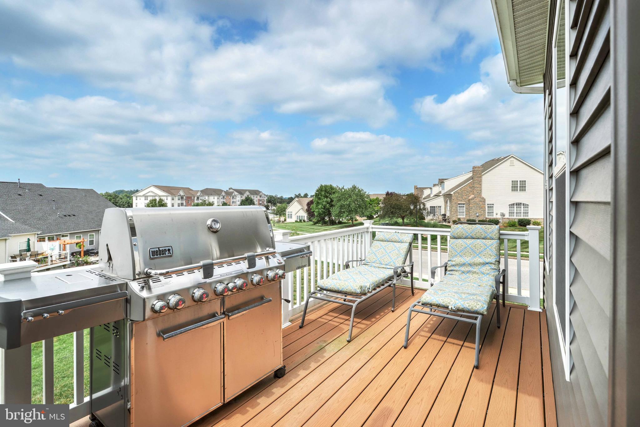 REGENTS GLEN VILLAS - Residential