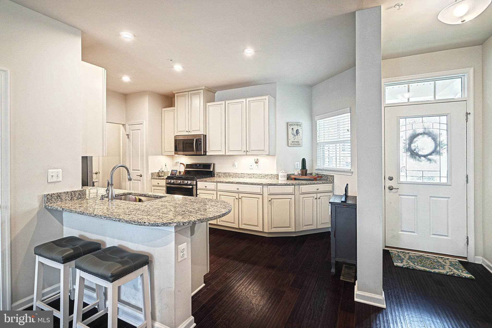 REGENTS GLEN VILLAS - Residential