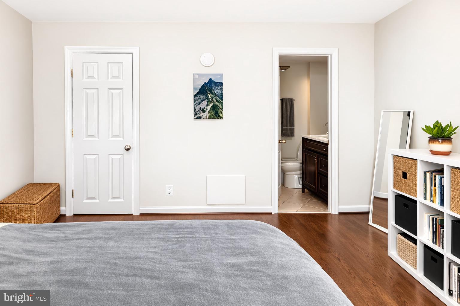 THE OASIS CONDOMINIUMS - Residential