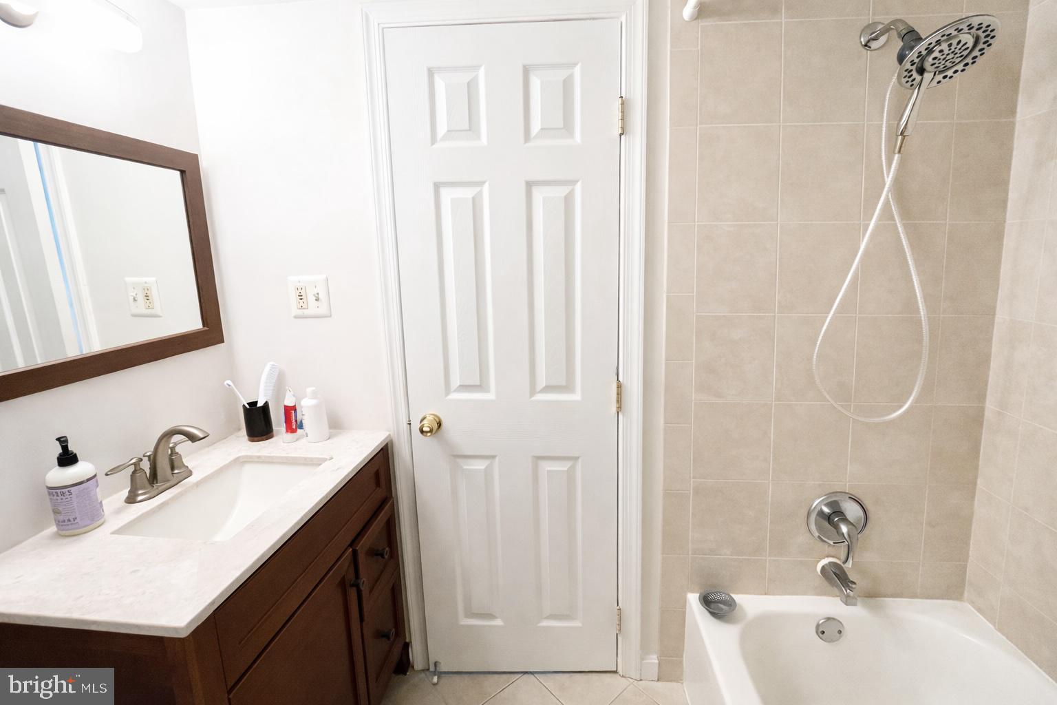 THE OASIS CONDOMINIUMS - Residential