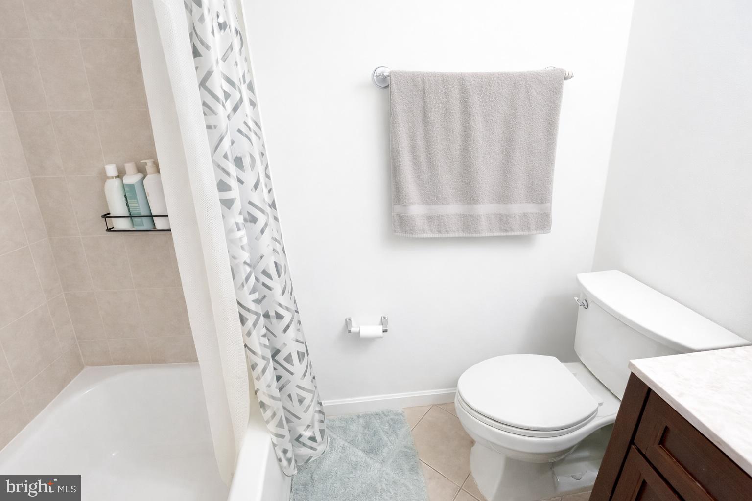 THE OASIS CONDOMINIUMS - Residential