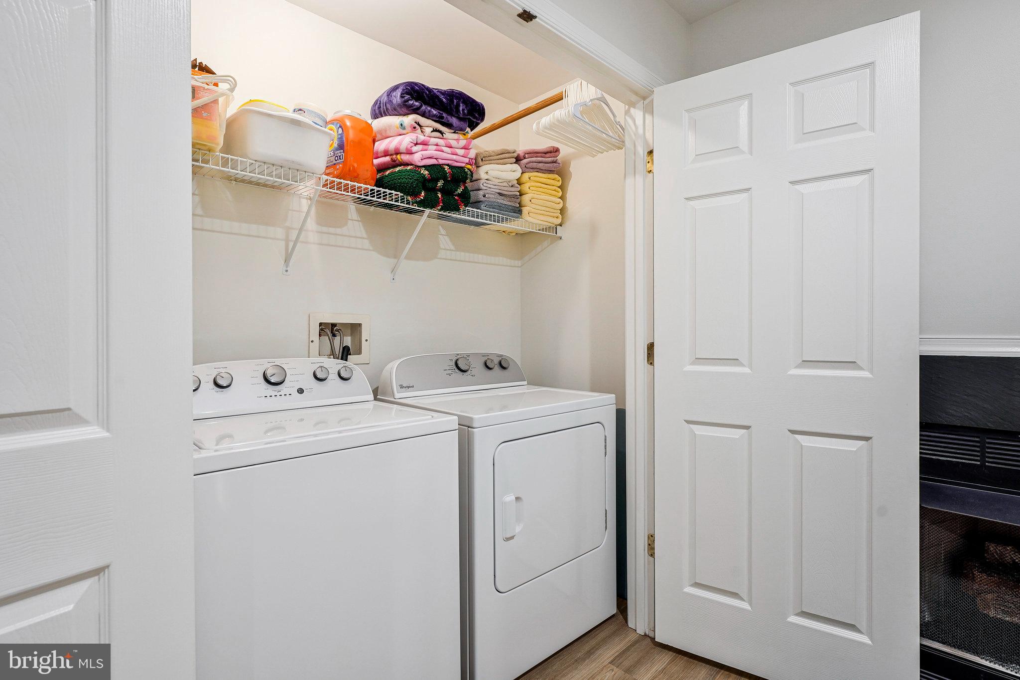 ASHBURN VILLAGE - Residential