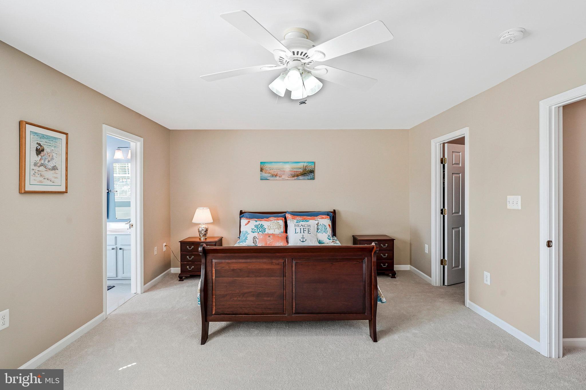 ASHBURN VILLAGE - Residential