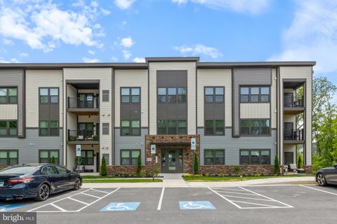 MLS: MDHW2053292