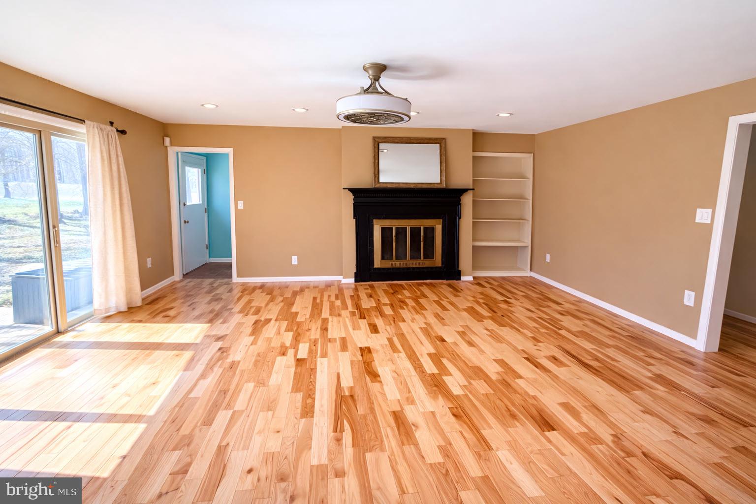 712 LOCH NESS CIRCLE