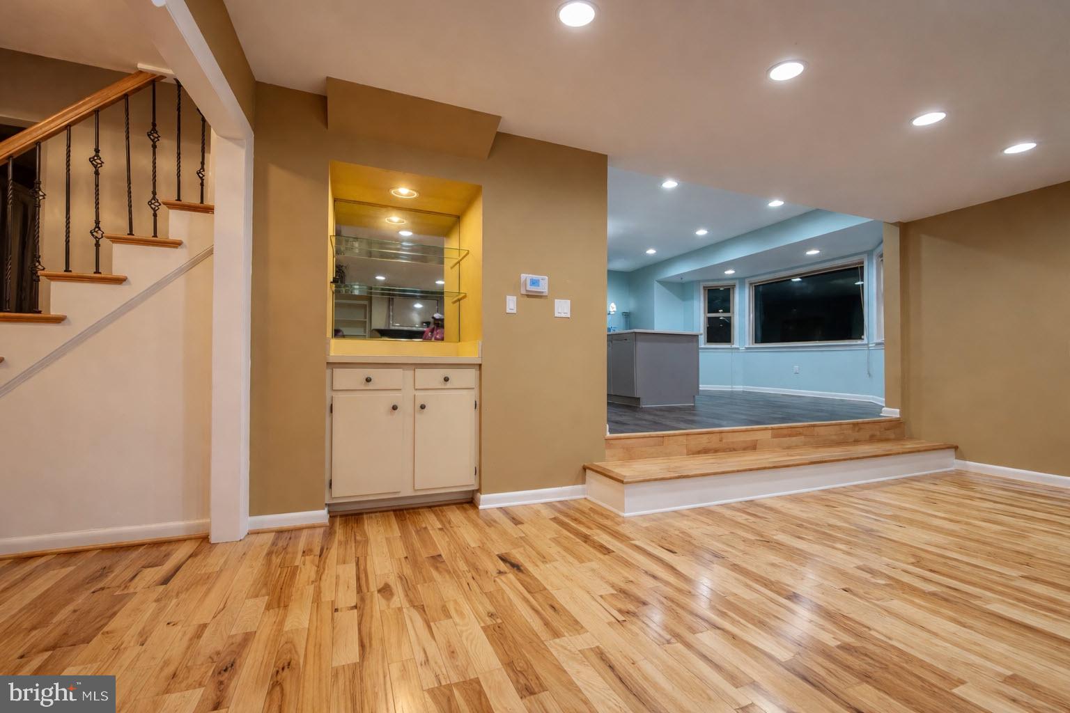 712 LOCH NESS CIRCLE