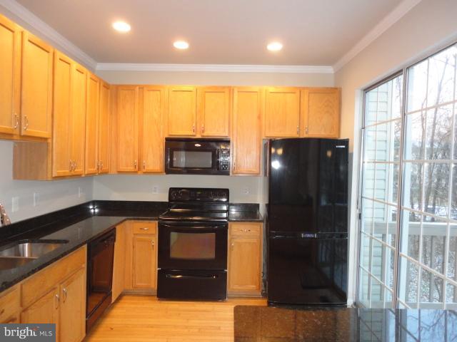 HIGHLAND GATE - Residential Lease