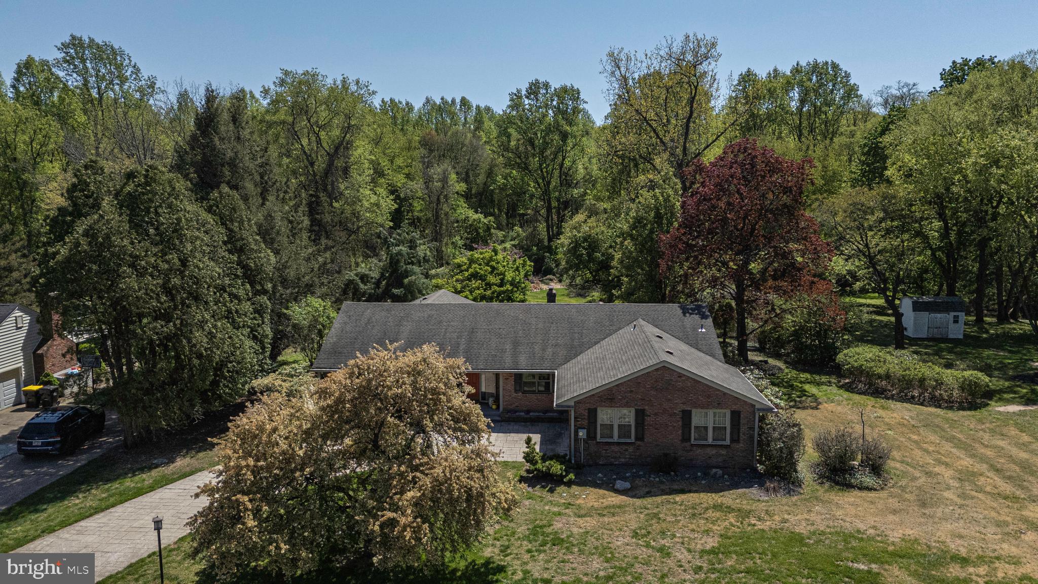 PARK TOWN ESTATES - Residential