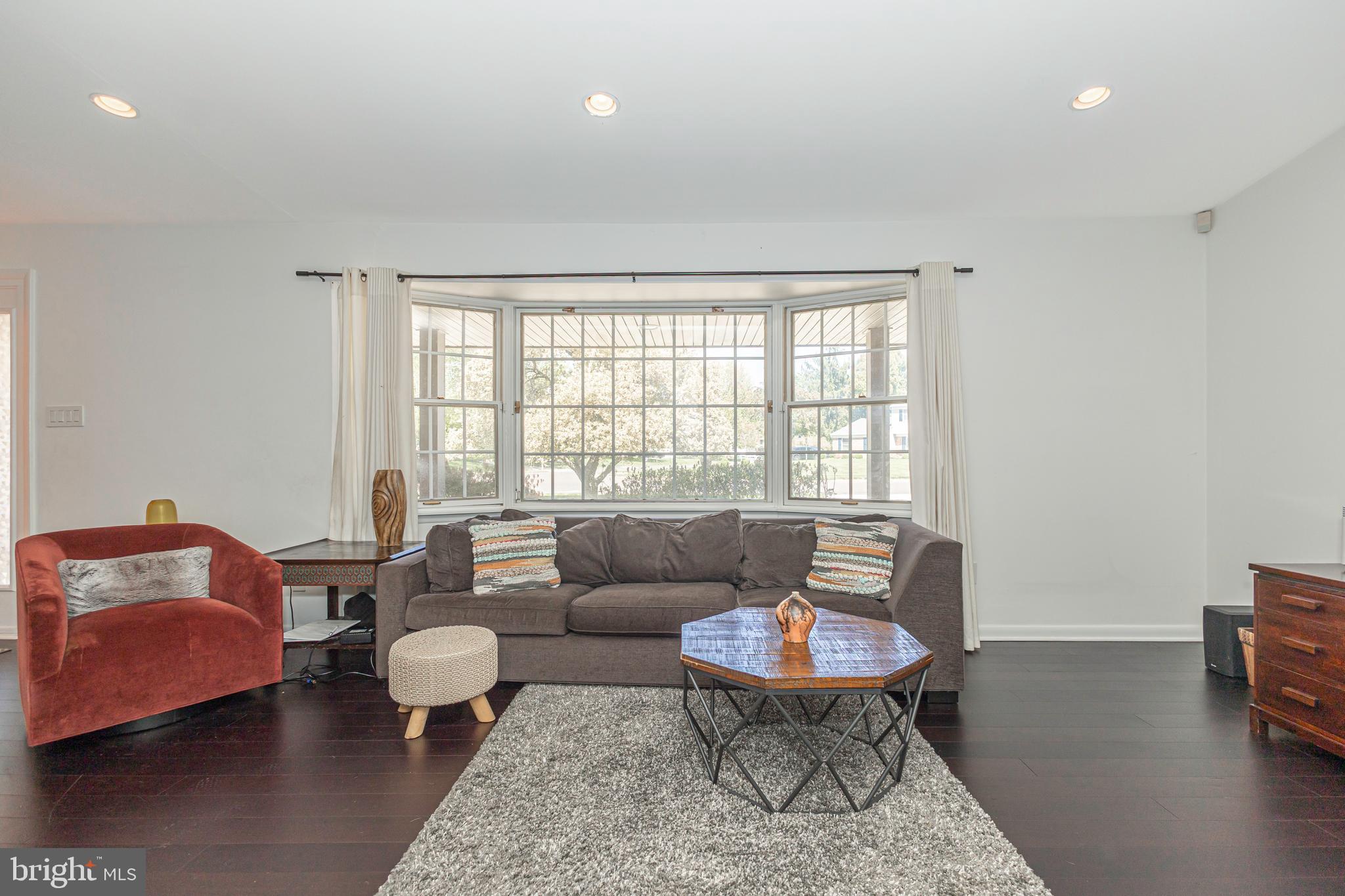 PARK TOWN ESTATES - Residential