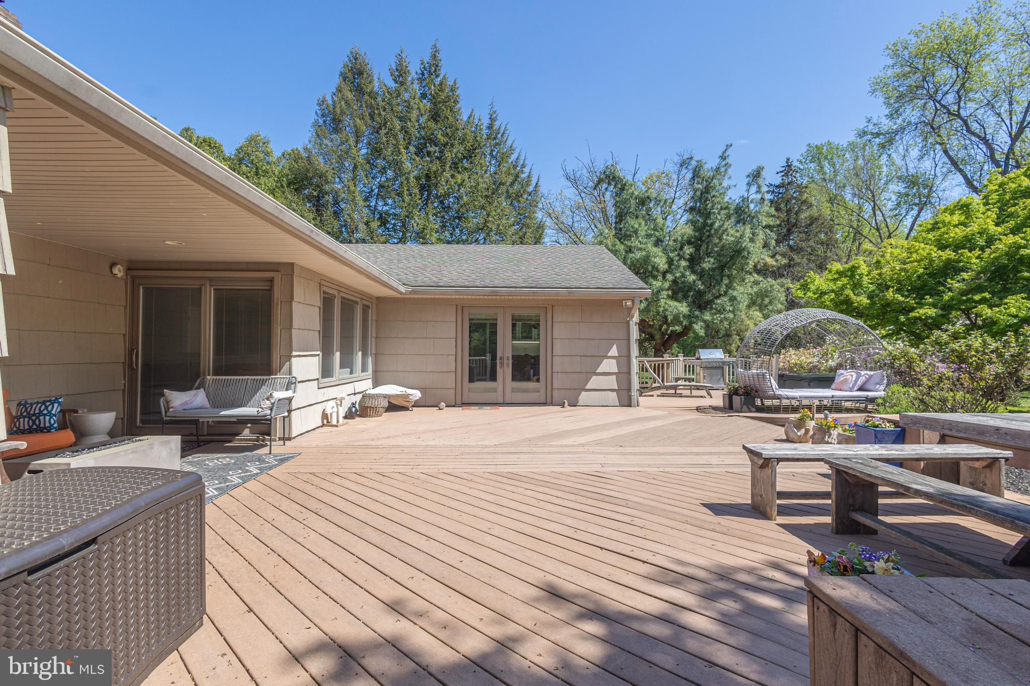 PARK TOWN ESTATES - Residential