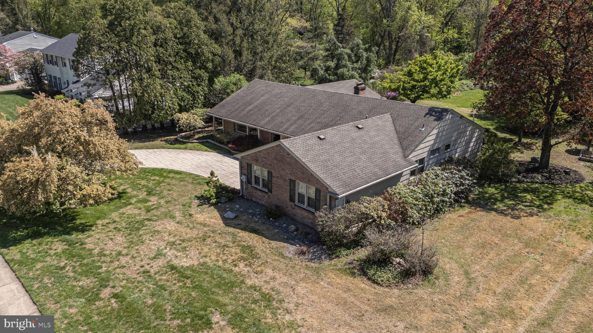 PARK TOWN ESTATES - Residential