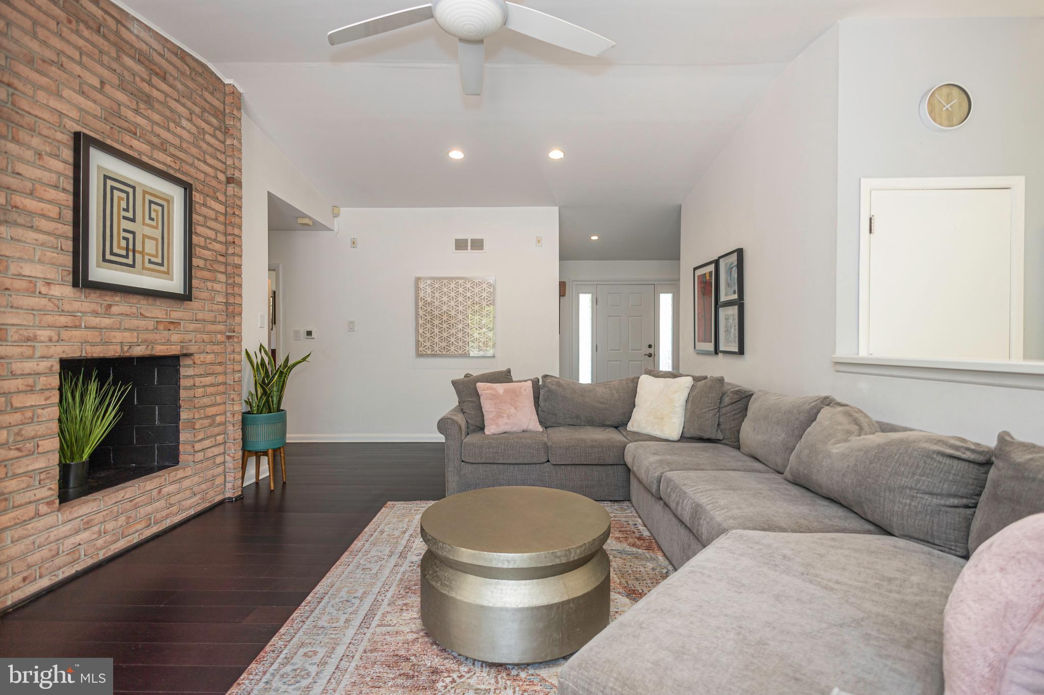 PARK TOWN ESTATES - Residential