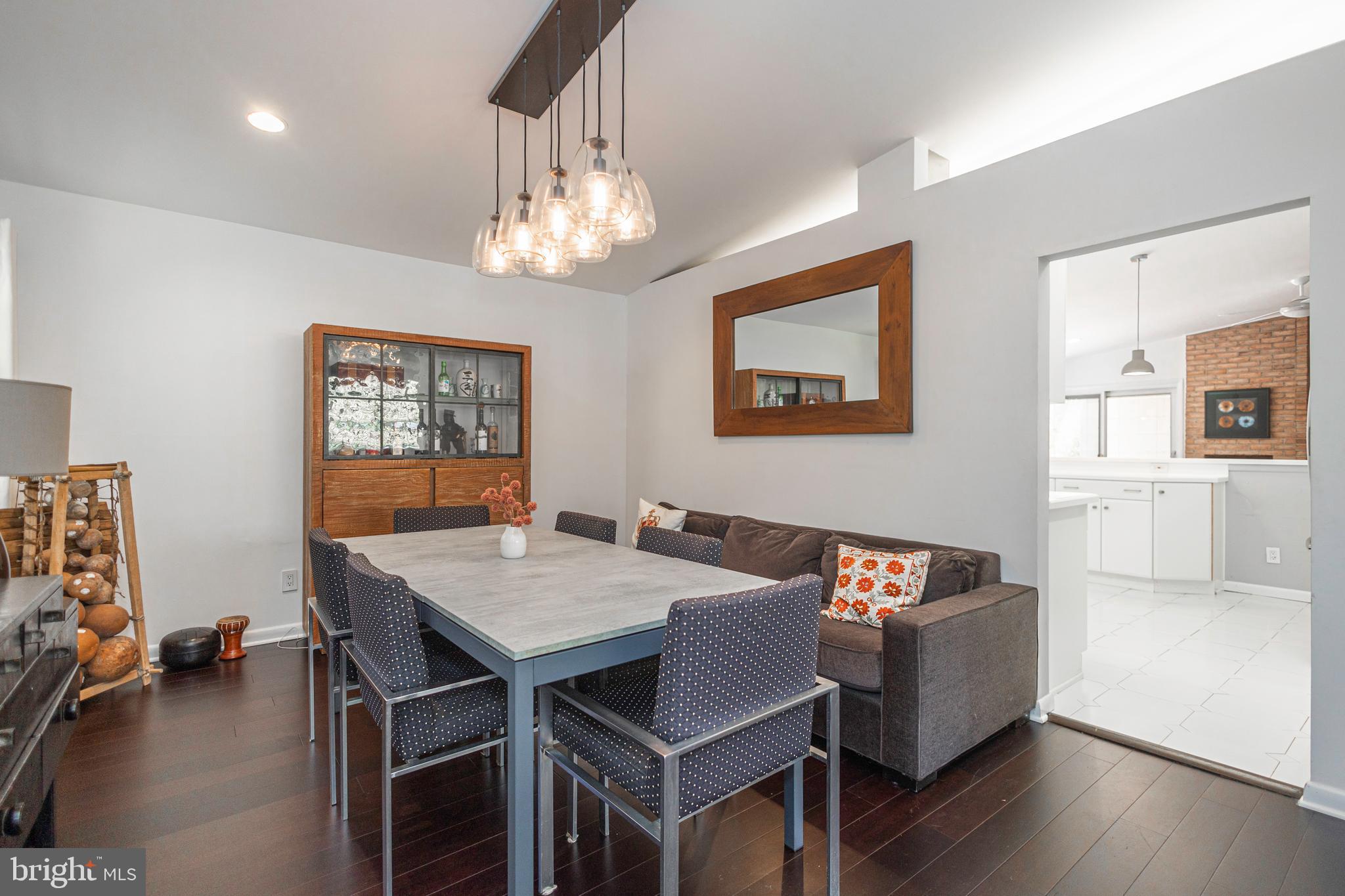 PARK TOWN ESTATES - Residential