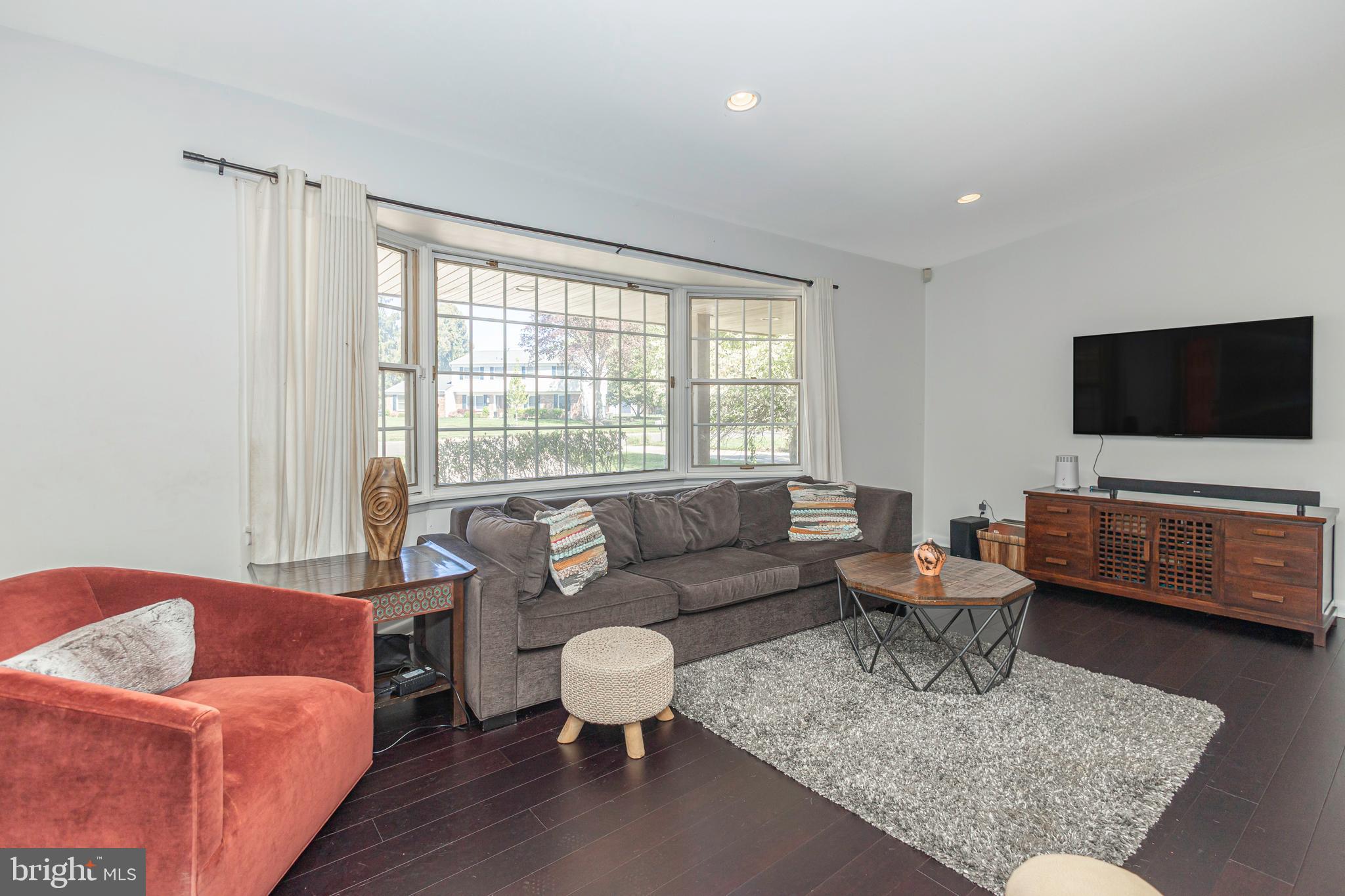 PARK TOWN ESTATES - Residential