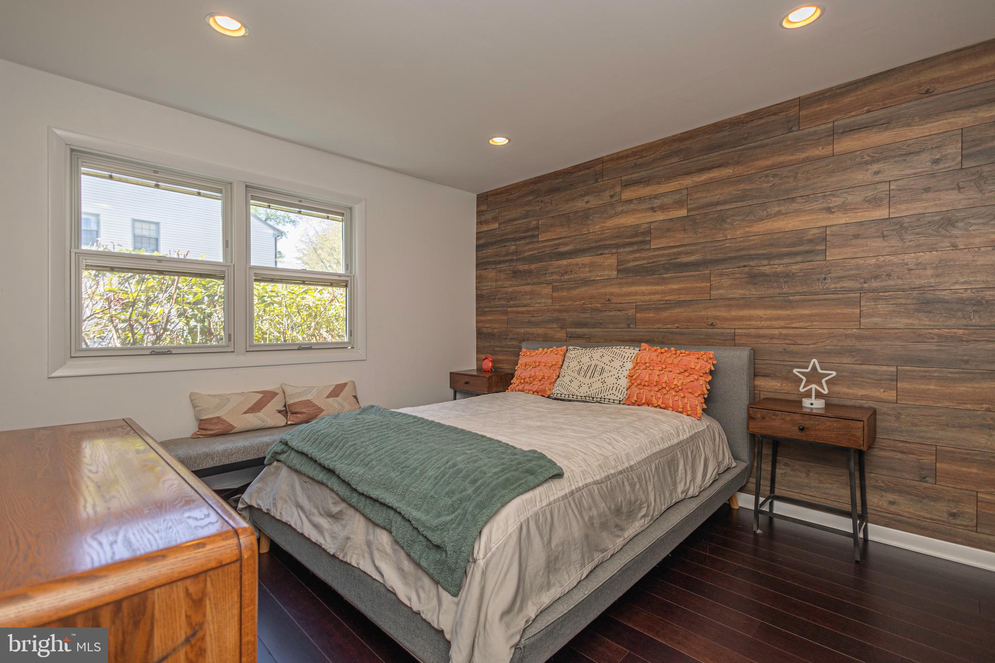 PARK TOWN ESTATES - Residential