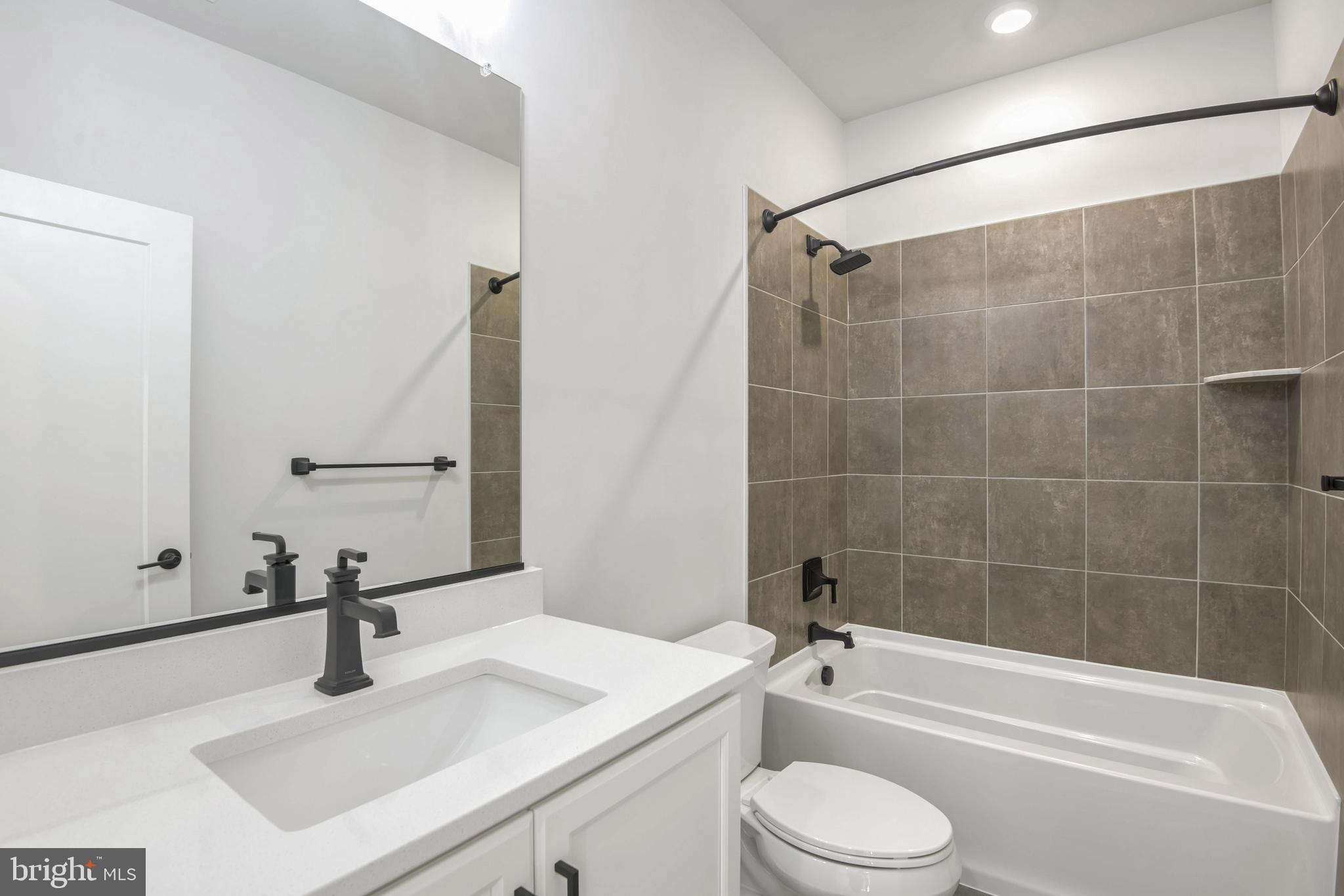 GLENN DALE - Residential