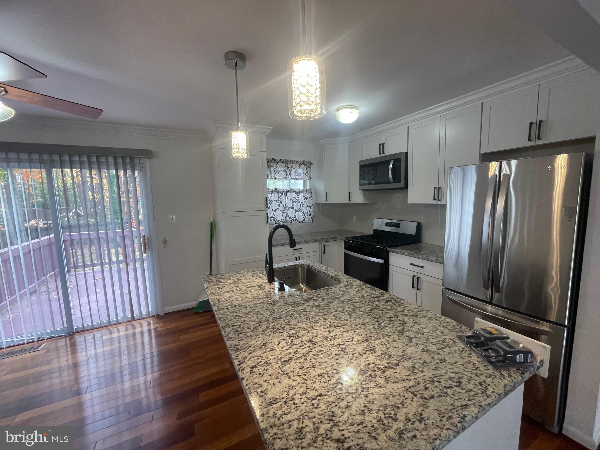 DALE CITY - Residential Lease