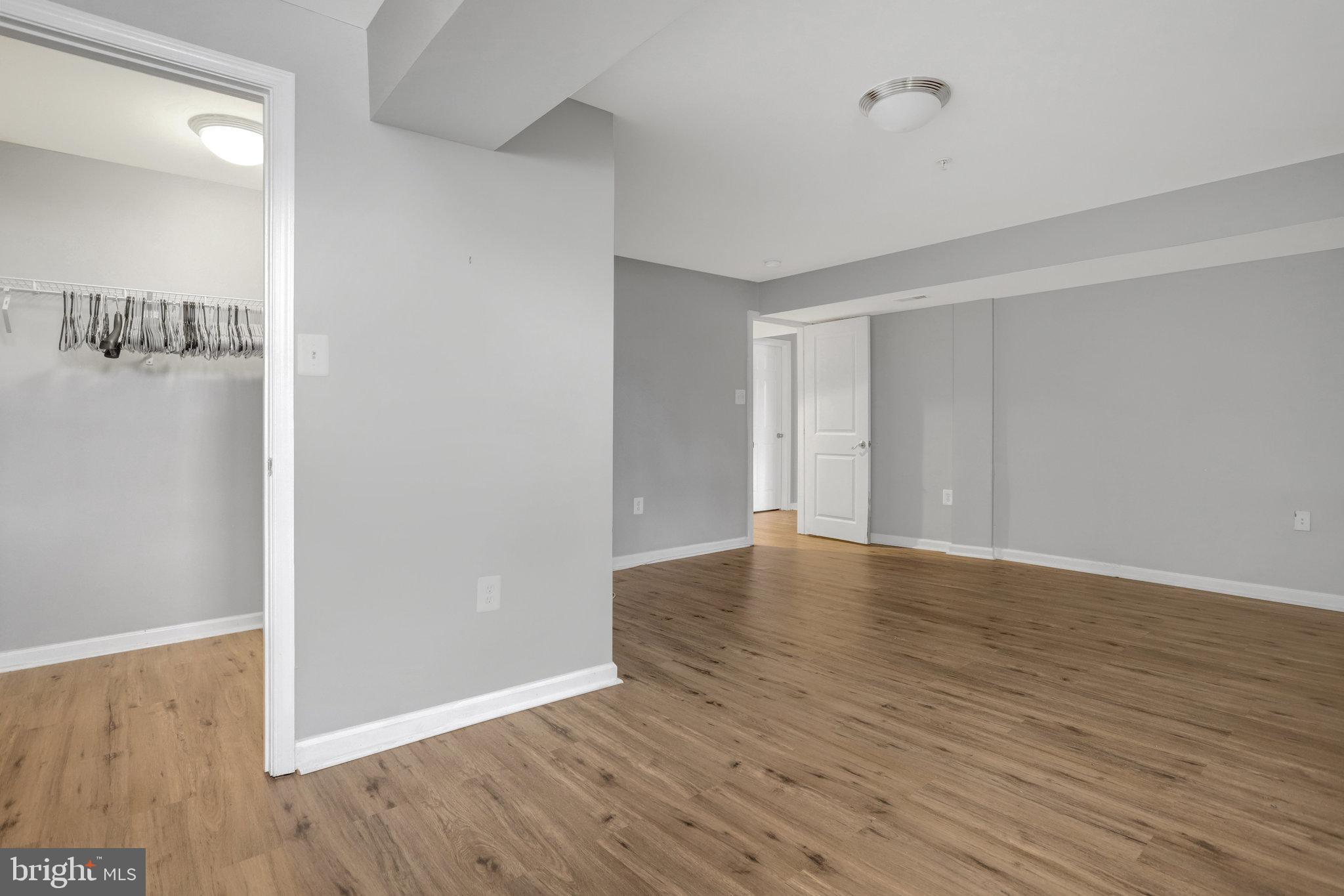 TANTALLON HILLS - Residential Lease