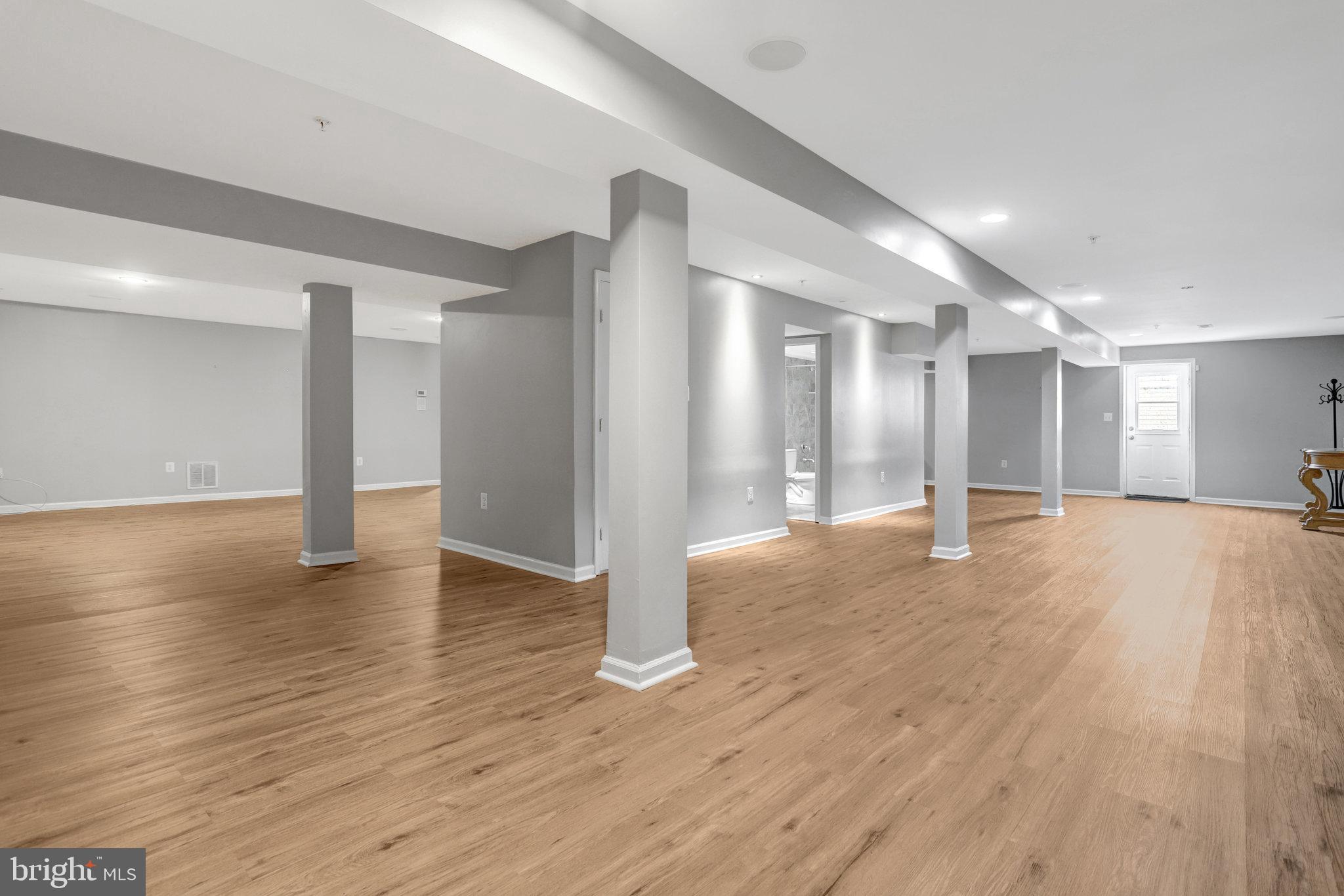 TANTALLON HILLS - Residential Lease