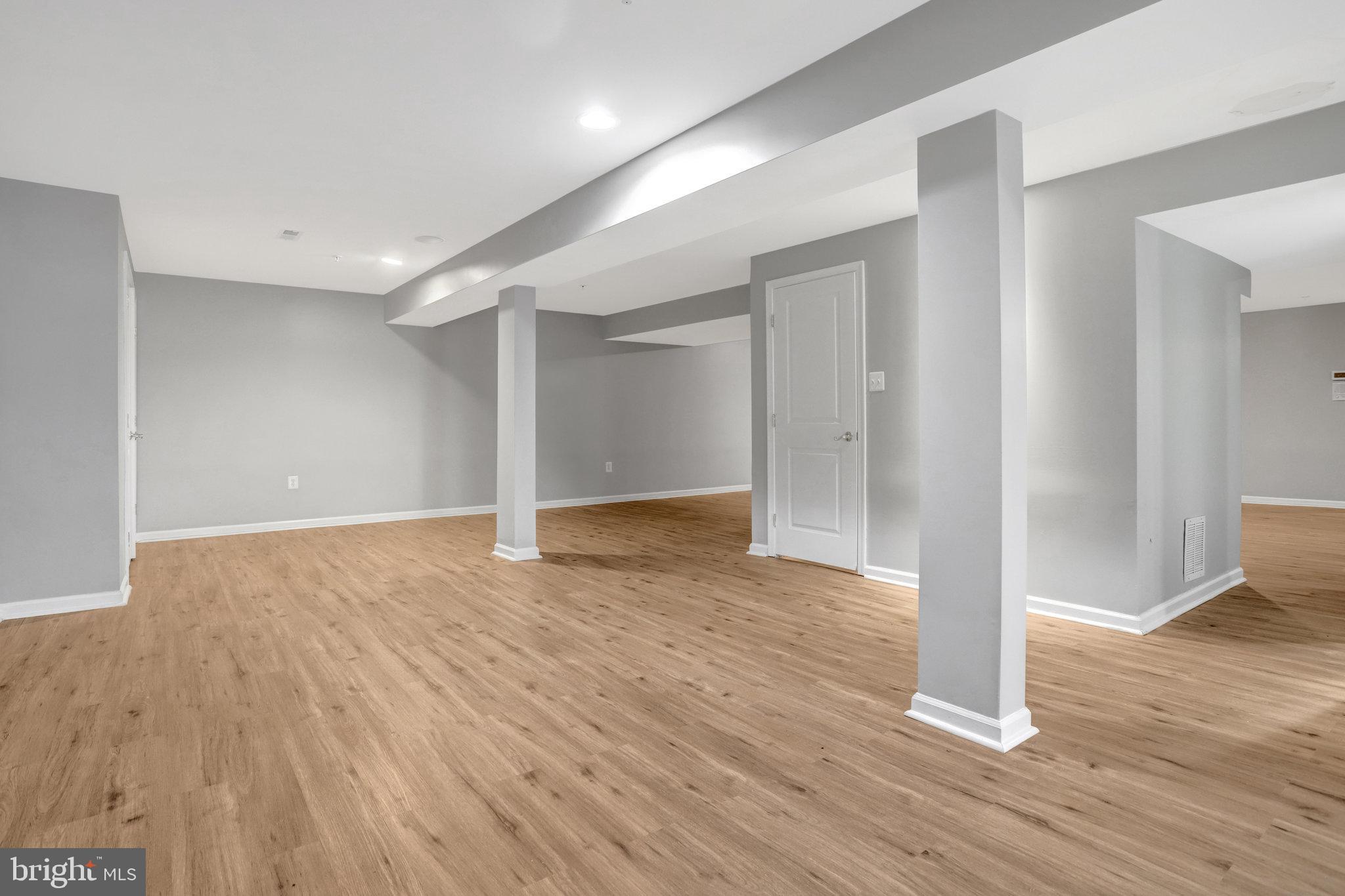 TANTALLON HILLS - Residential Lease