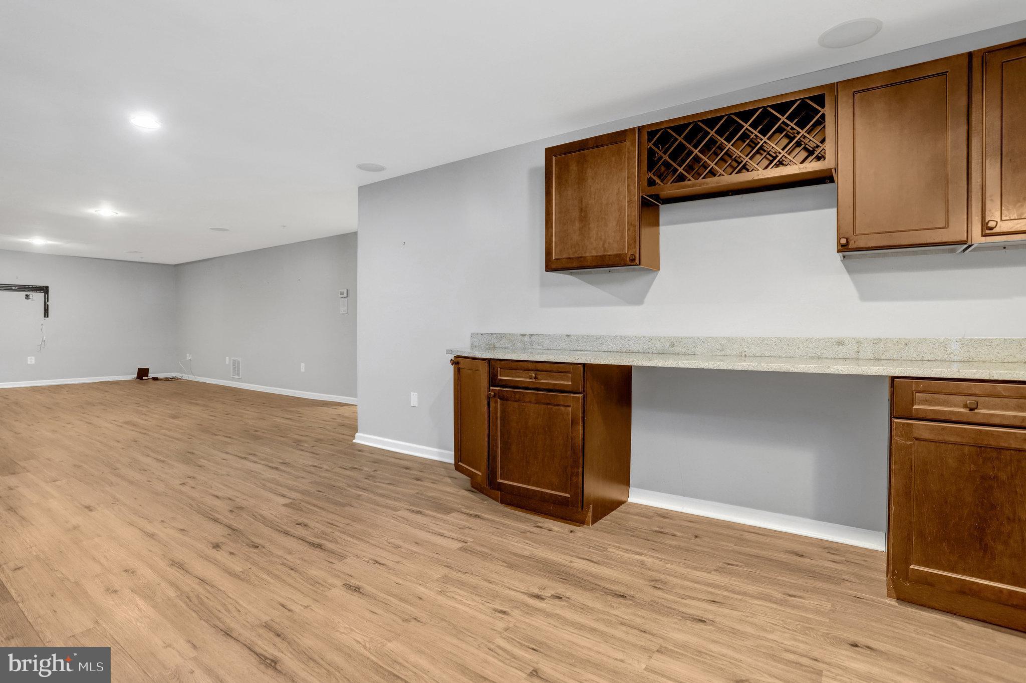 TANTALLON HILLS - Residential Lease