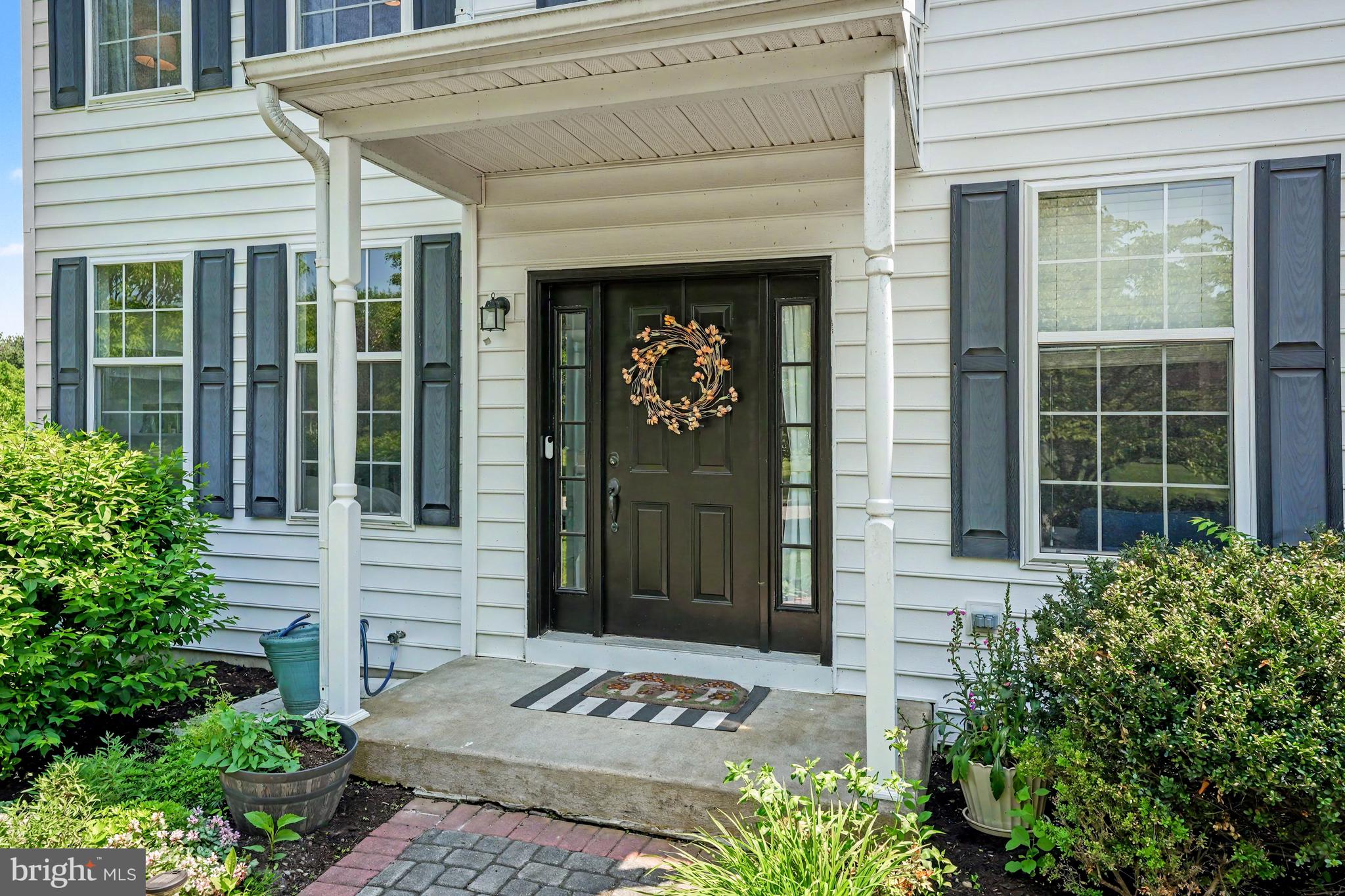 HAWTHORNE LANE - Residential